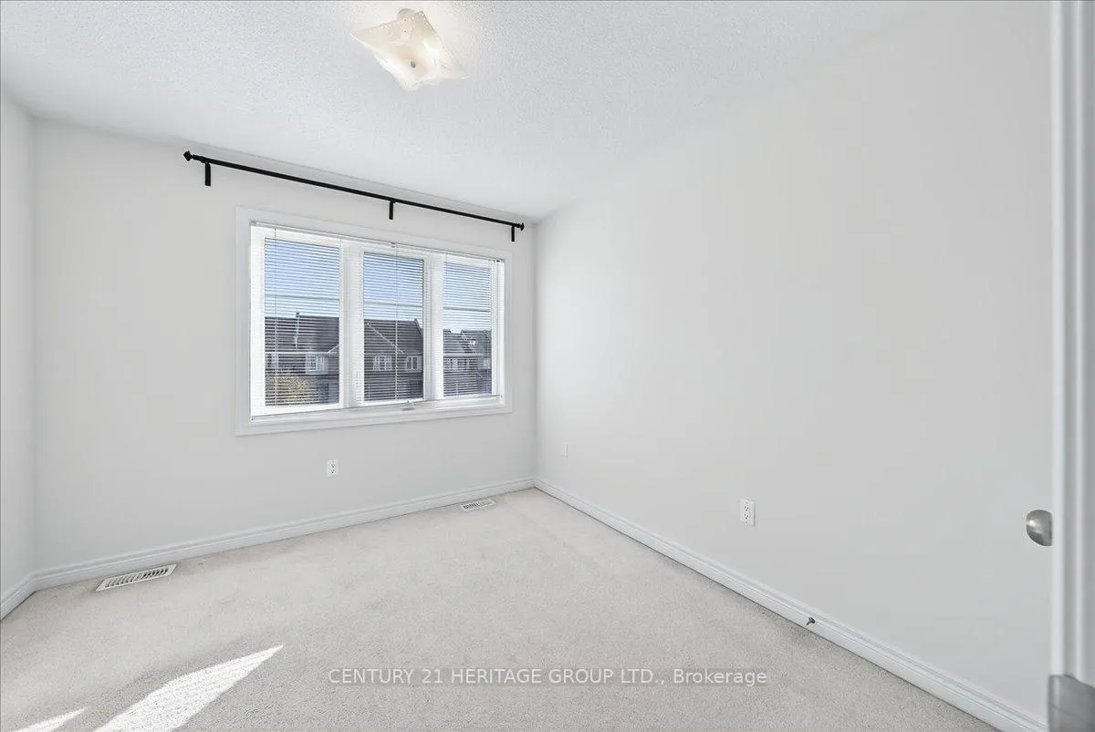 Photo 30 of 13 McLaughlin Avenue, Milton, Willmott — HOMEH