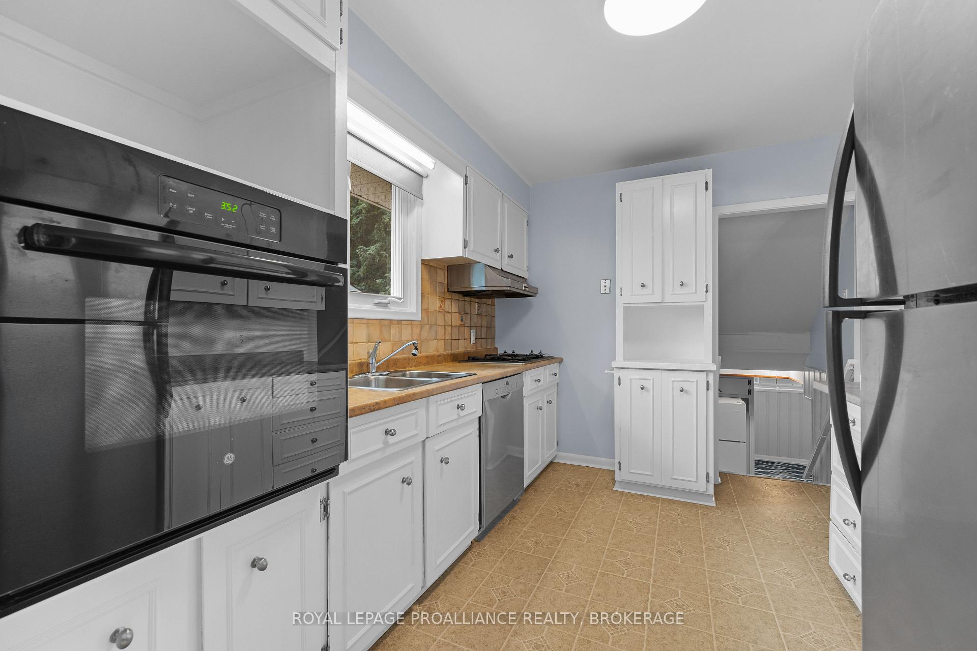 Photo 11 of 350 Norman Rogers Drive, Kingston, Central City West — HOMEH