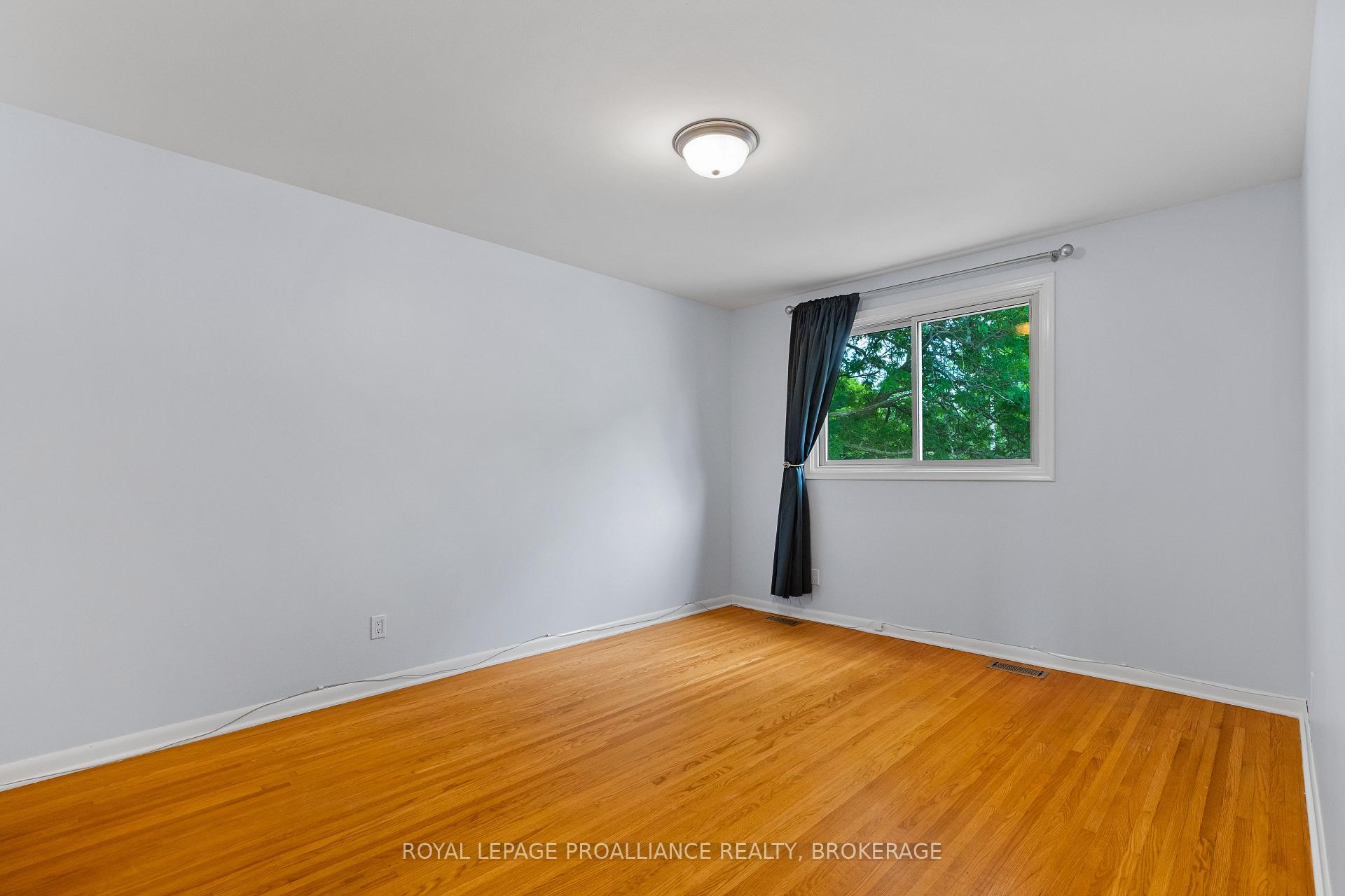 Photo 23 of 350 Norman Rogers Drive, Kingston, Central City West — HOMEH