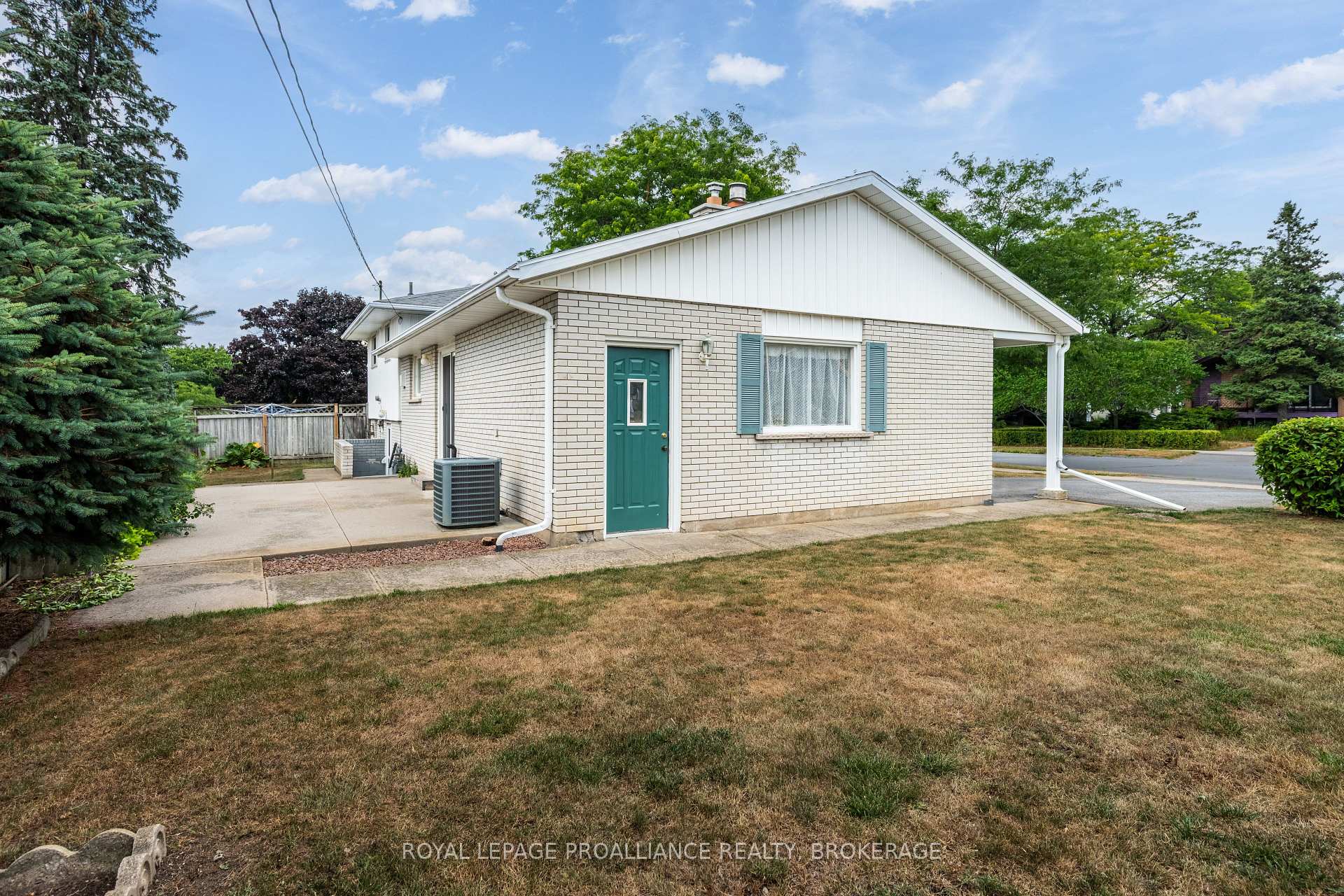 Photo 42 of 350 Norman Rogers Drive, Kingston, Central City West — HOMEH