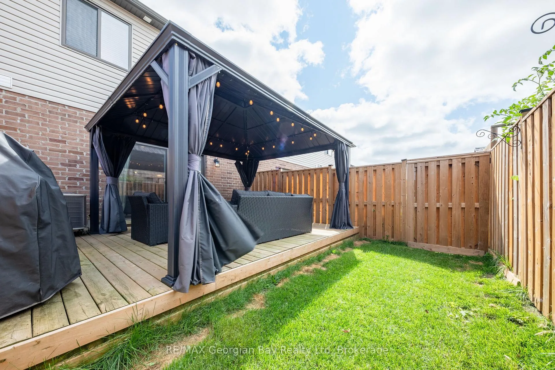 Photo 32 of 964 Wright Drive, Midland — HOMEH