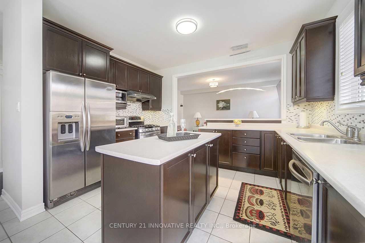 Photo 5 of 30 Albert Roffey Crescent, Markham, Box Grove — HOMEH