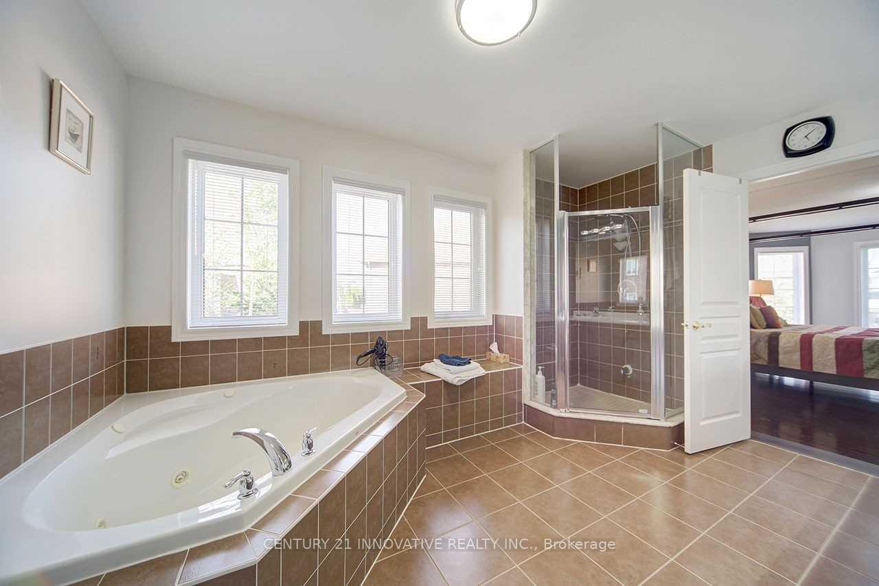 Photo 8 of 30 Albert Roffey Crescent, Markham, Box Grove — HOMEH