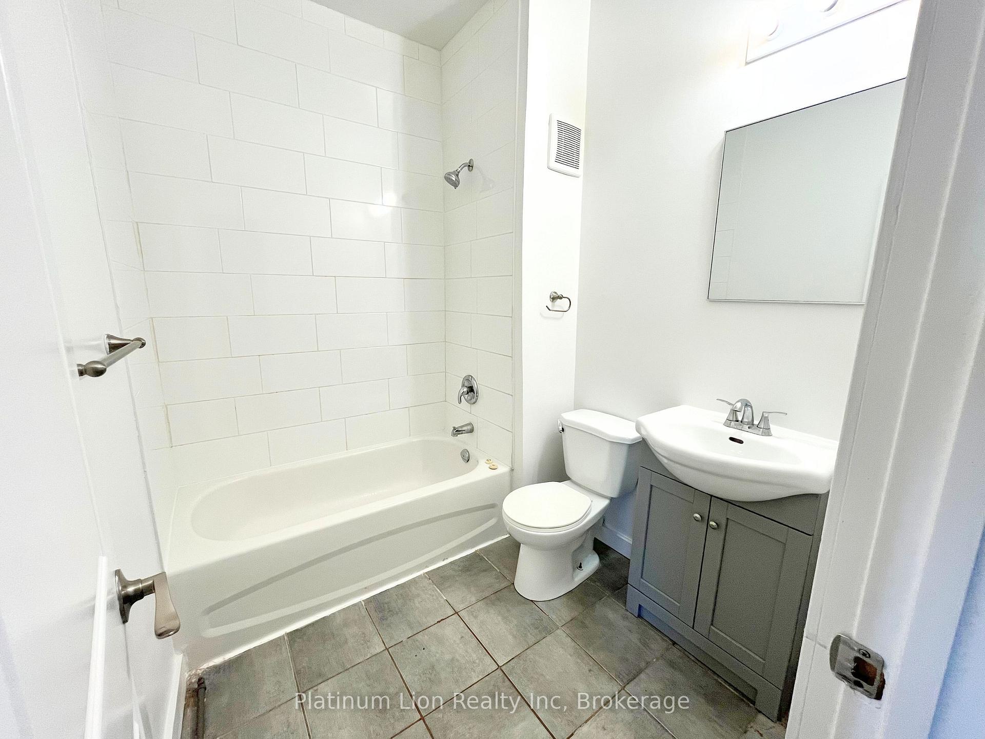 Photo 7 of Unit 7, 117 Park Street S, Hamilton, Durand — HOMEH