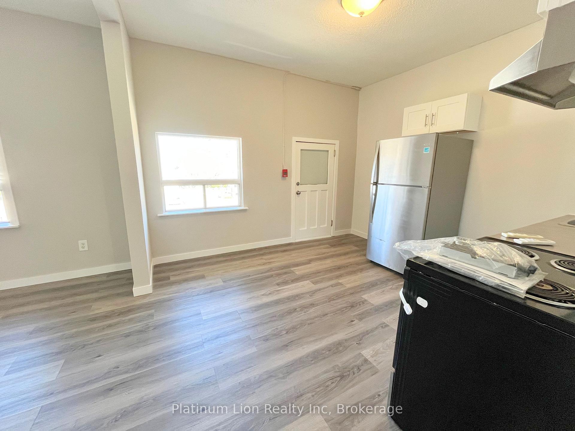 Photo 9 of Unit 7, 117 Park Street S, Hamilton, Durand — HOMEH