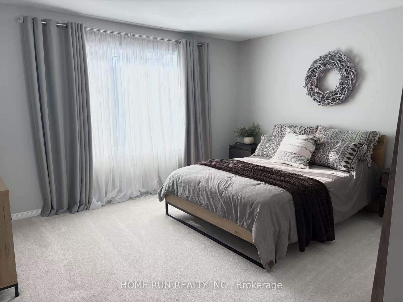 Photo 9 of 870 Paseana Place E, Ottawa, Kanata - Emerald Meadows/Trailwest — HOMEH
