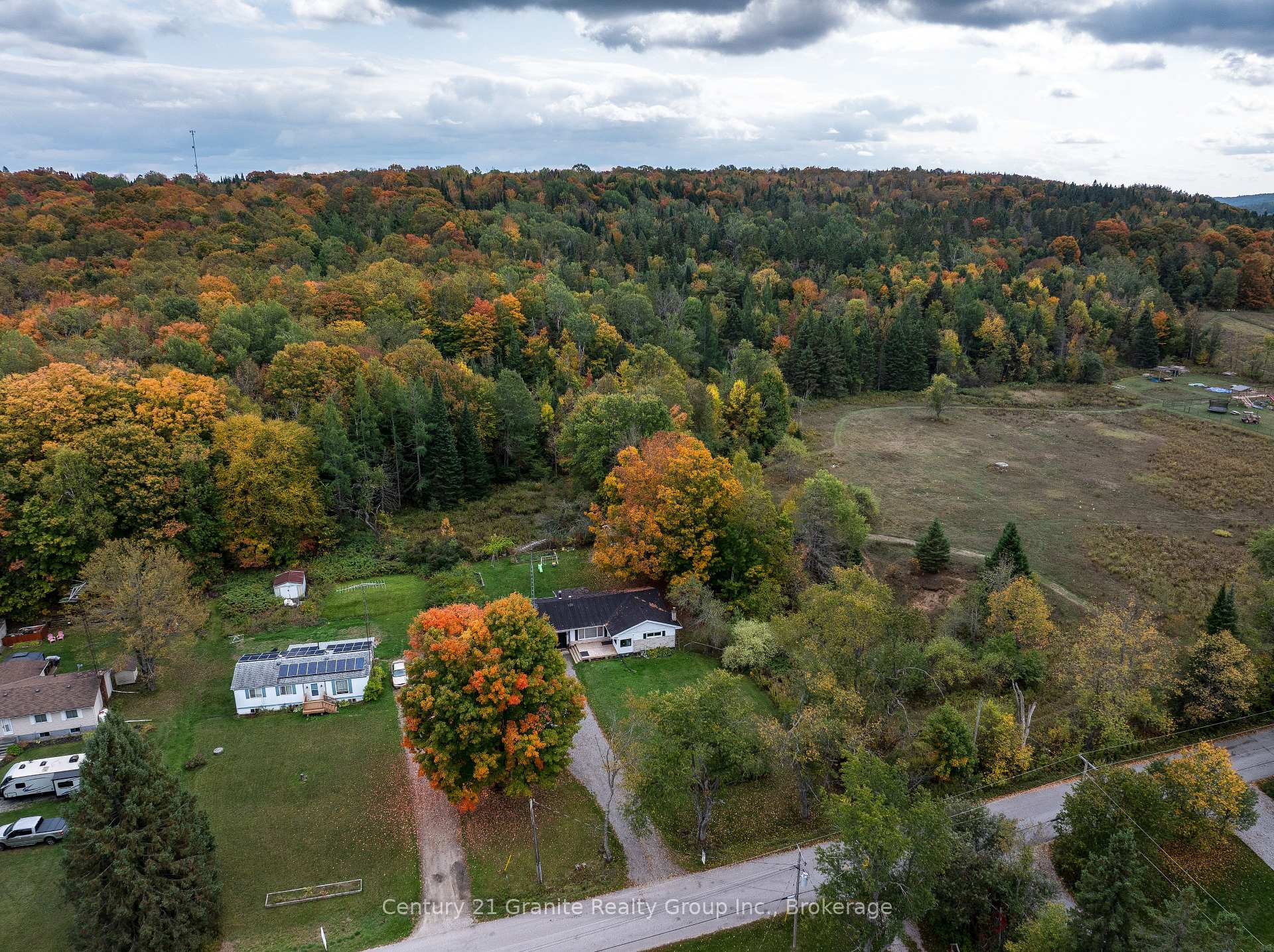 Photo 1 of 1229 Spring Valley Road, Minden Hills, Lutterworth — HOMEH