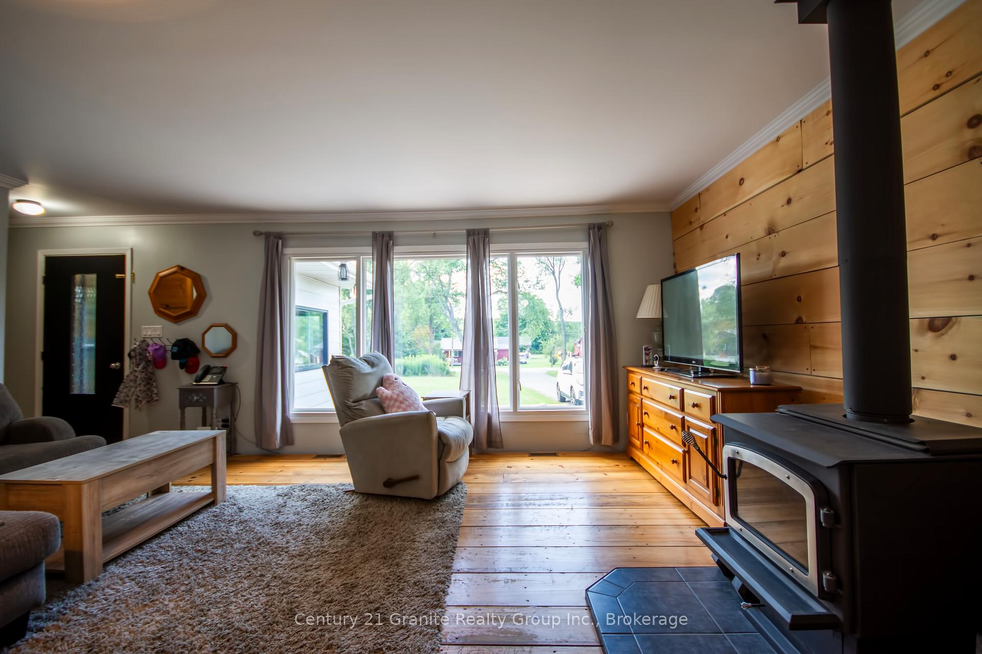 Photo 3 of 1229 Spring Valley Road, Minden Hills, Lutterworth — HOMEH