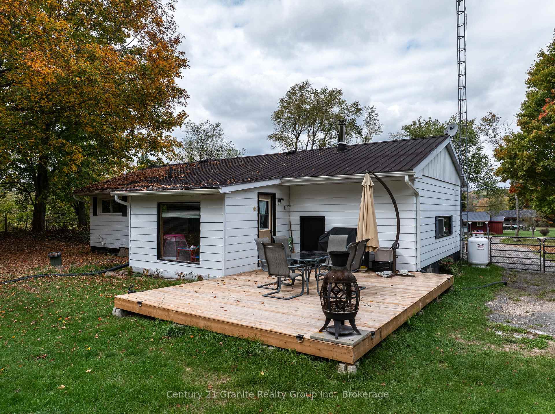 Photo 21 of 1229 Spring Valley Road, Minden Hills, Lutterworth — HOMEH