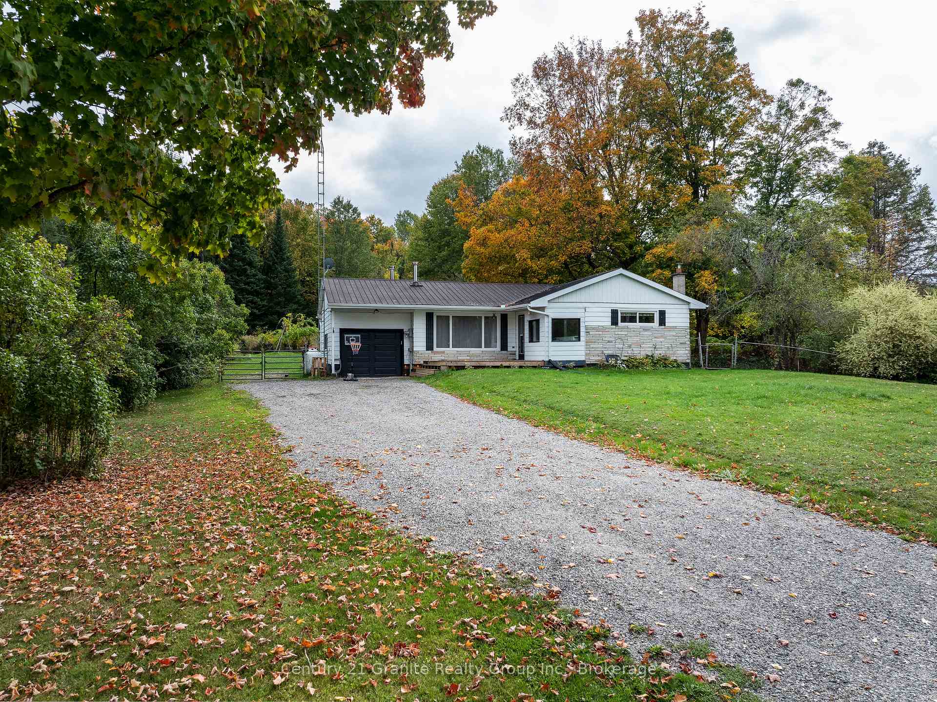 Photo 28 of 1229 Spring Valley Road, Minden Hills, Lutterworth — HOMEH