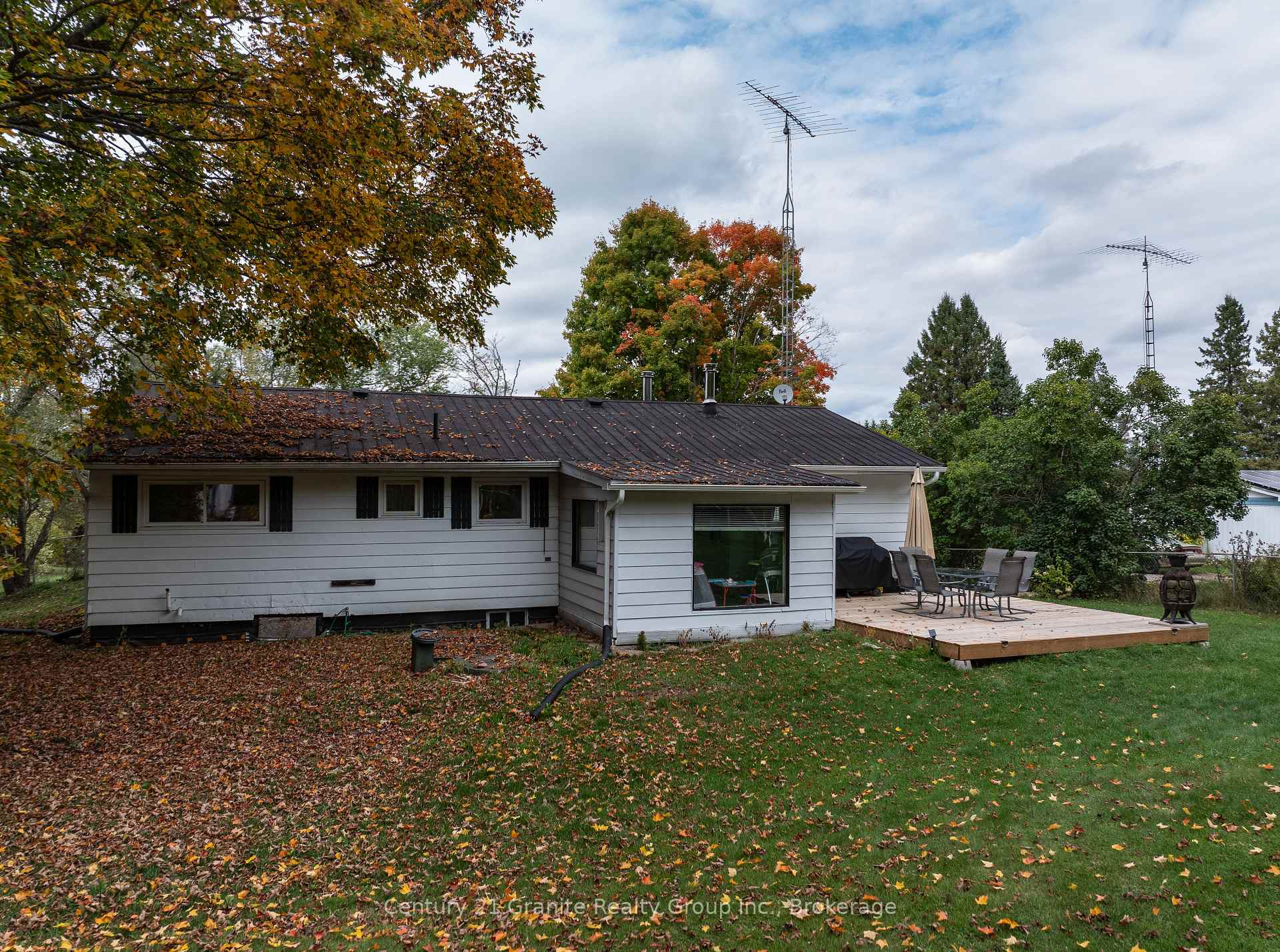 Photo 30 of 1229 Spring Valley Road, Minden Hills, Lutterworth — HOMEH