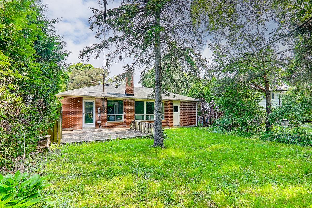 Photo 10 of 21 Southdale Drive S, Markham, Bullock — HOMEH