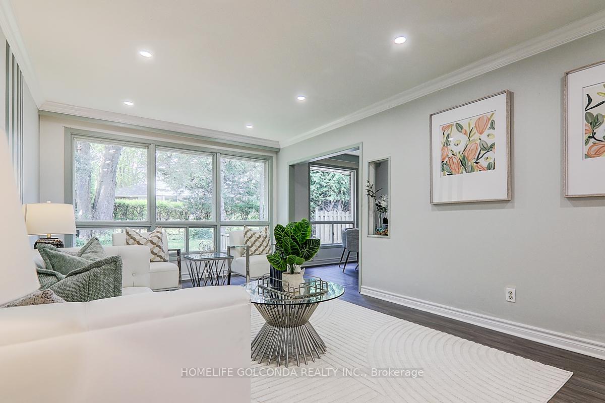 Photo 16 of 21 Southdale Drive S, Markham, Bullock — HOMEH