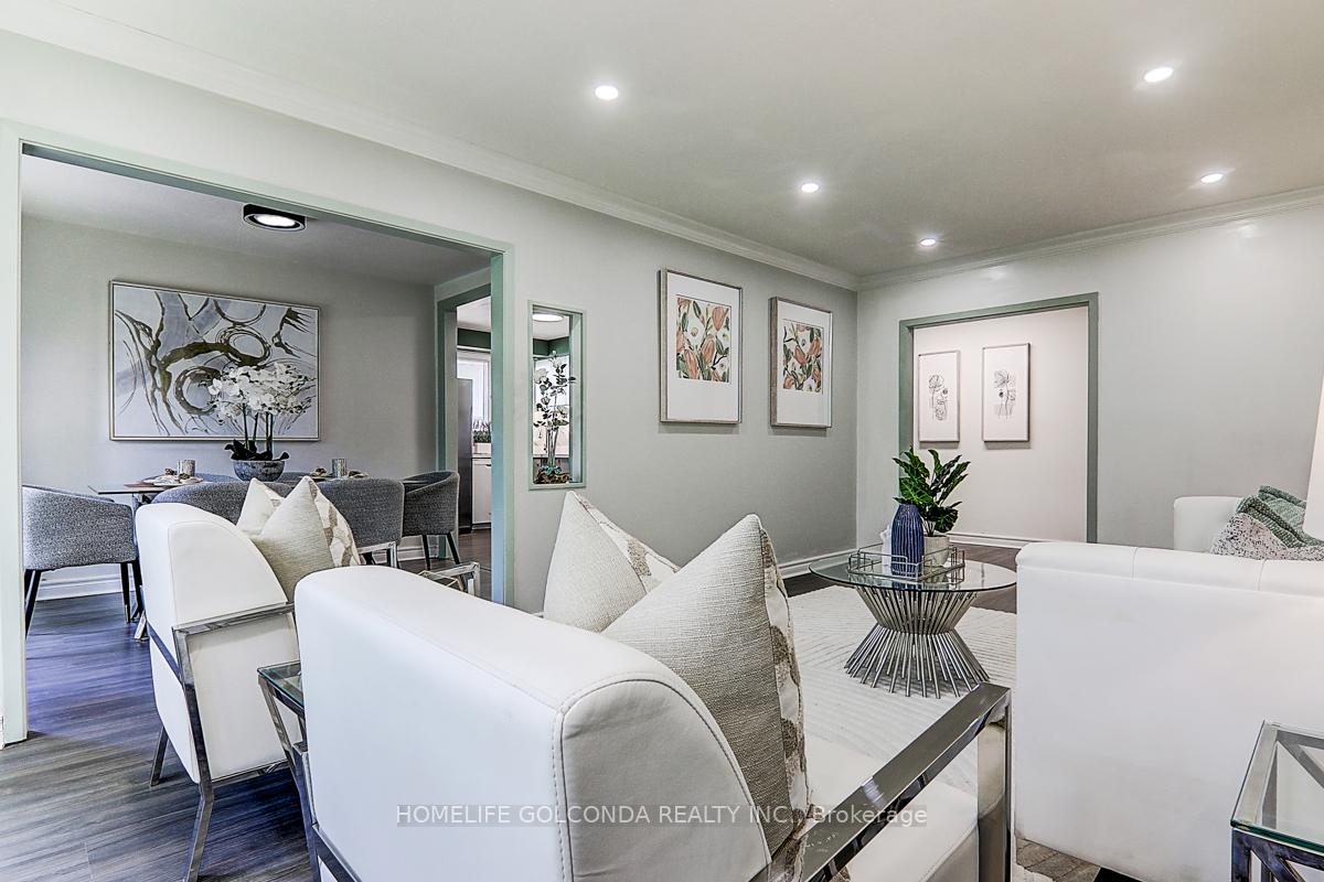Photo 18 of 21 Southdale Drive S, Markham, Bullock — HOMEH