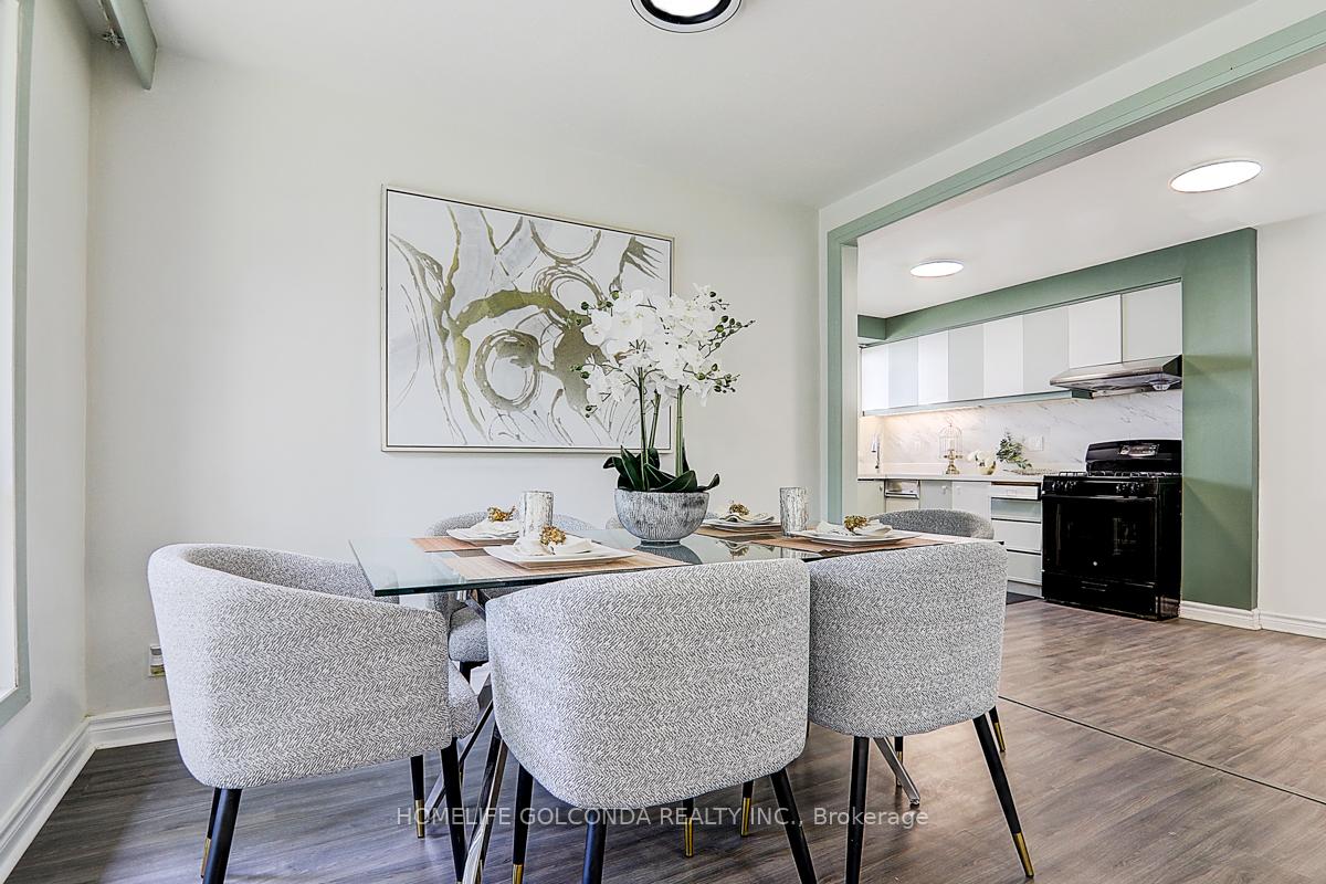 Photo 19 of 21 Southdale Drive S, Markham, Bullock — HOMEH