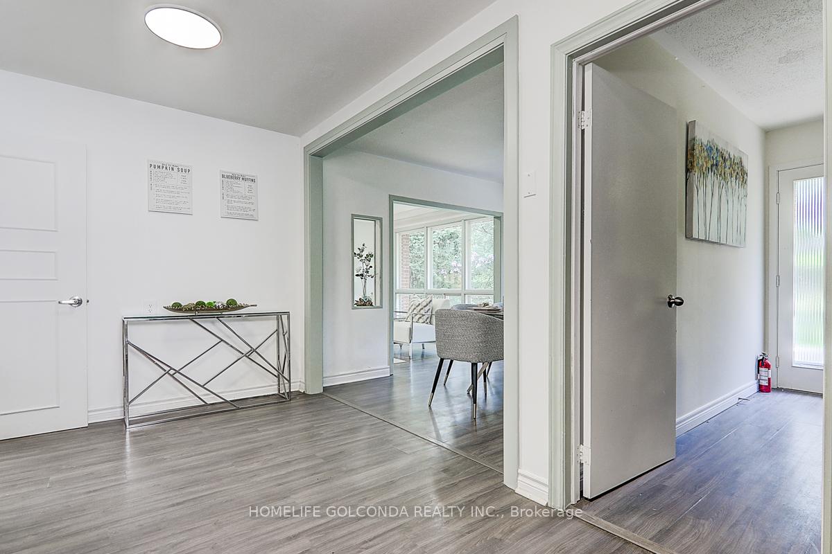Photo 26 of 21 Southdale Drive S, Markham, Bullock — HOMEH