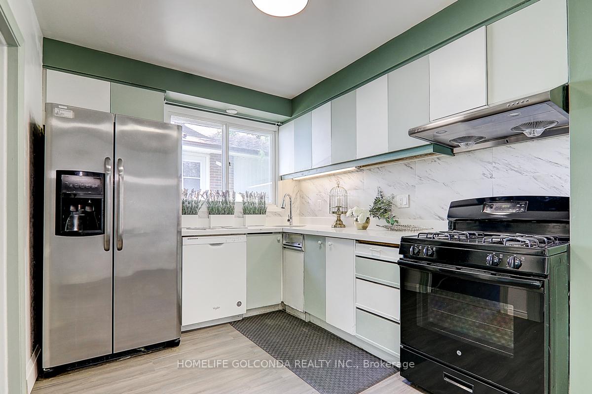 Photo 27 of 21 Southdale Drive S, Markham, Bullock — HOMEH