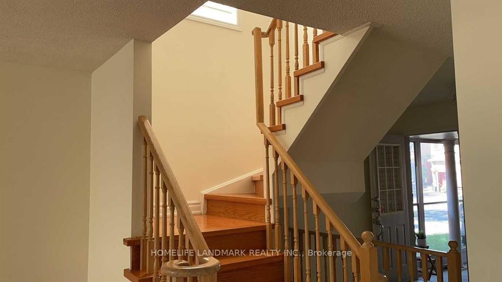 Photo 7 of 29 Stanley Lane, Markham, Middlefield — HOMEH