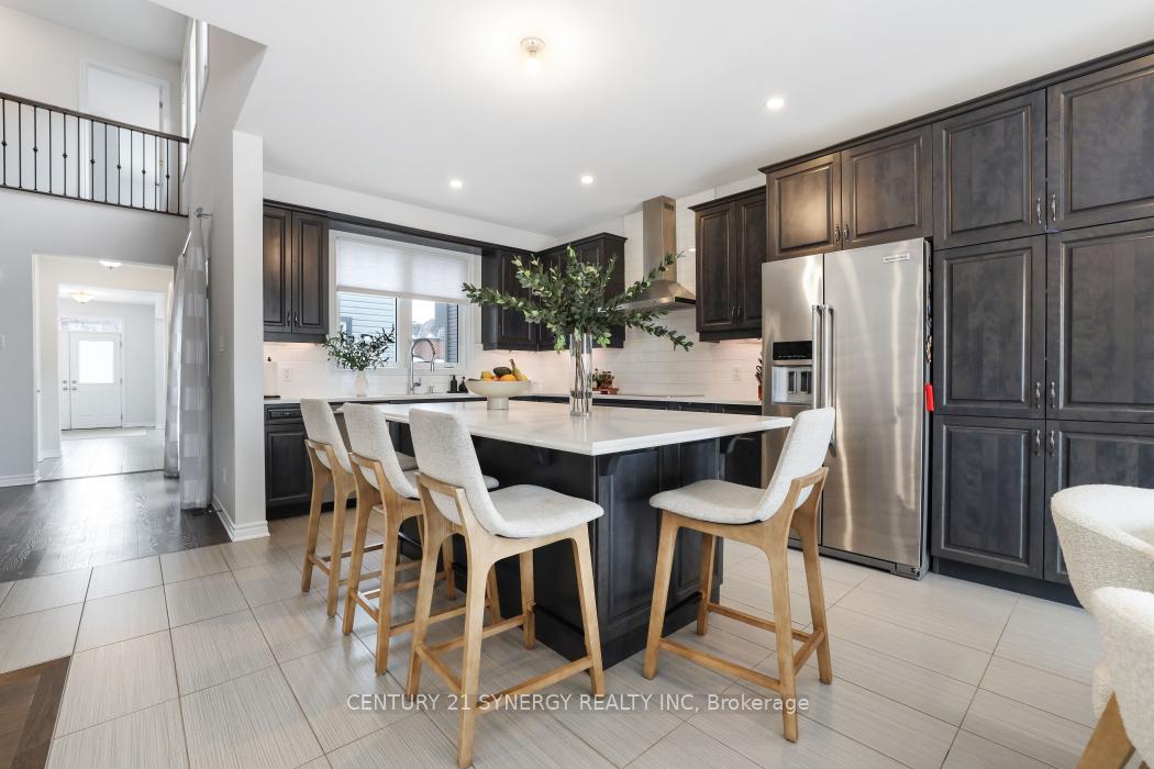Photo 8 of 110 Westphalian Avenue, Ottawa, Kanata - Emerald Meadows/Trailwest — HOMEH