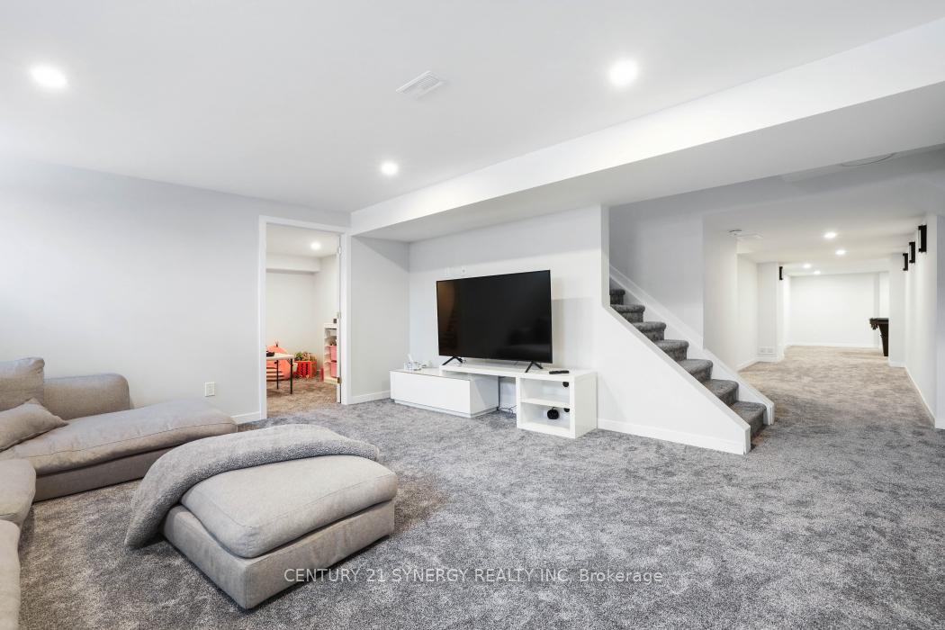 Photo 31 of 110 Westphalian Avenue, Ottawa, Kanata - Emerald Meadows/Trailwest — HOMEH
