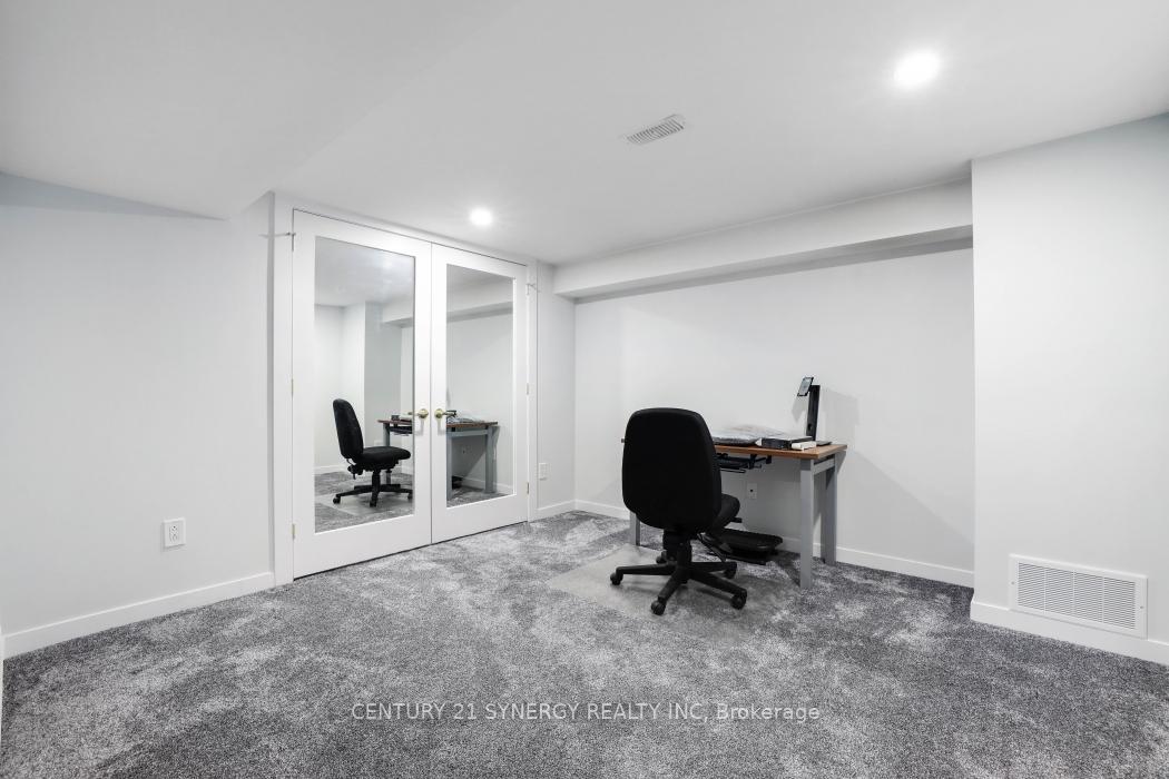 Photo 36 of 110 Westphalian Avenue, Ottawa, Kanata - Emerald Meadows/Trailwest — HOMEH