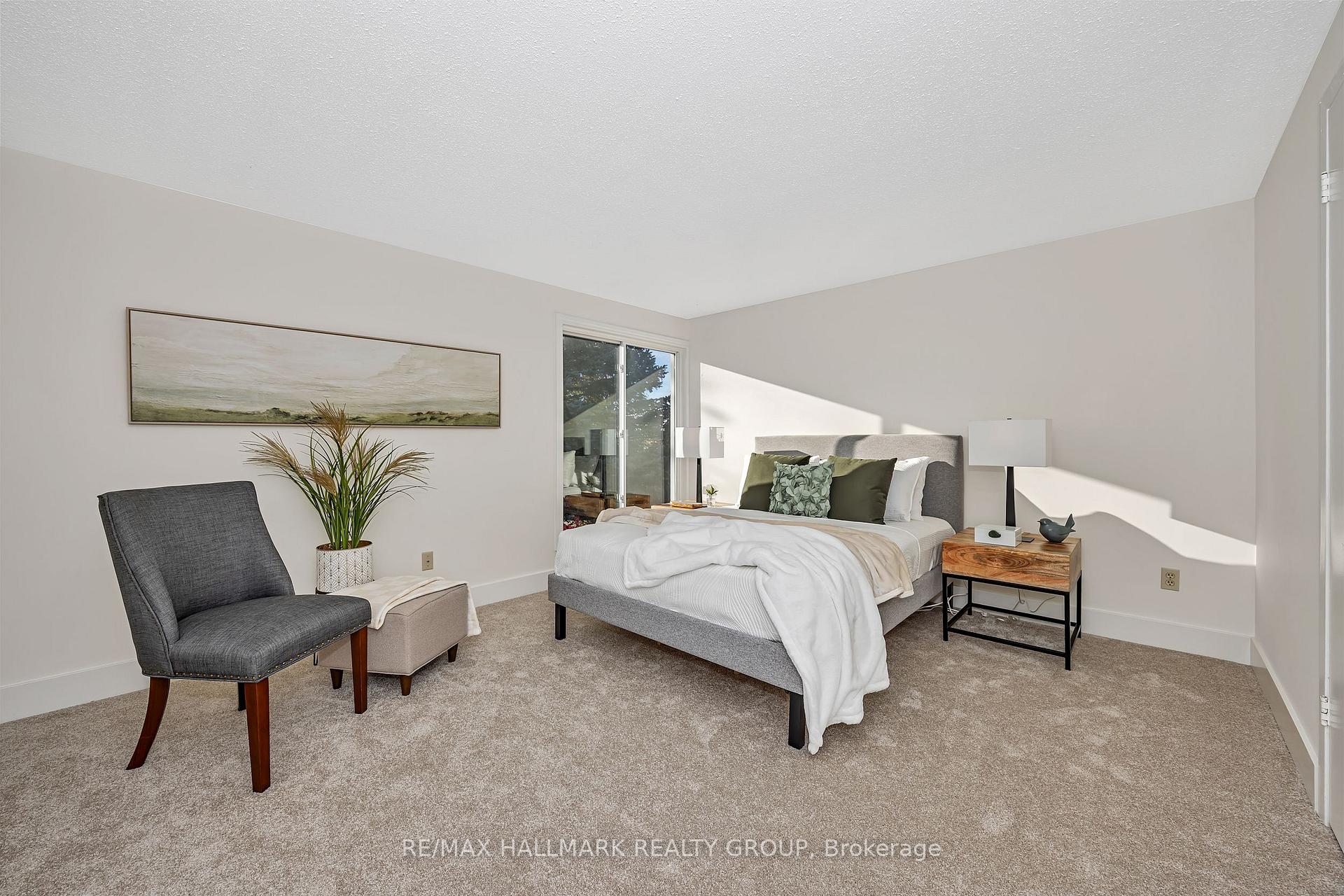 Photo 22 of 698 Malibu Terrace, Ottawa, Courtland Park — HOMEH
