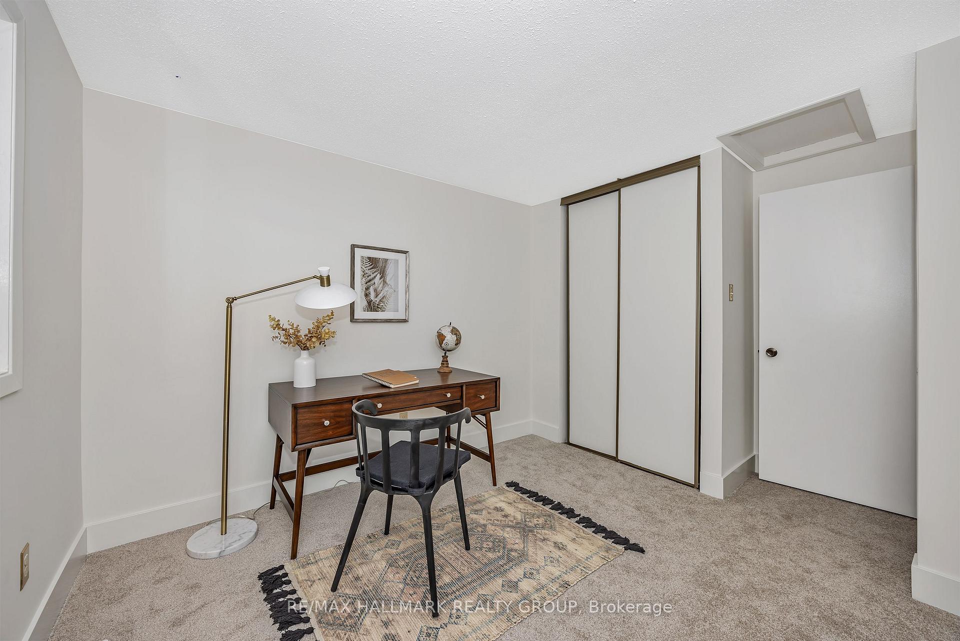 Photo 29 of 698 Malibu Terrace, Ottawa, Courtland Park — HOMEH