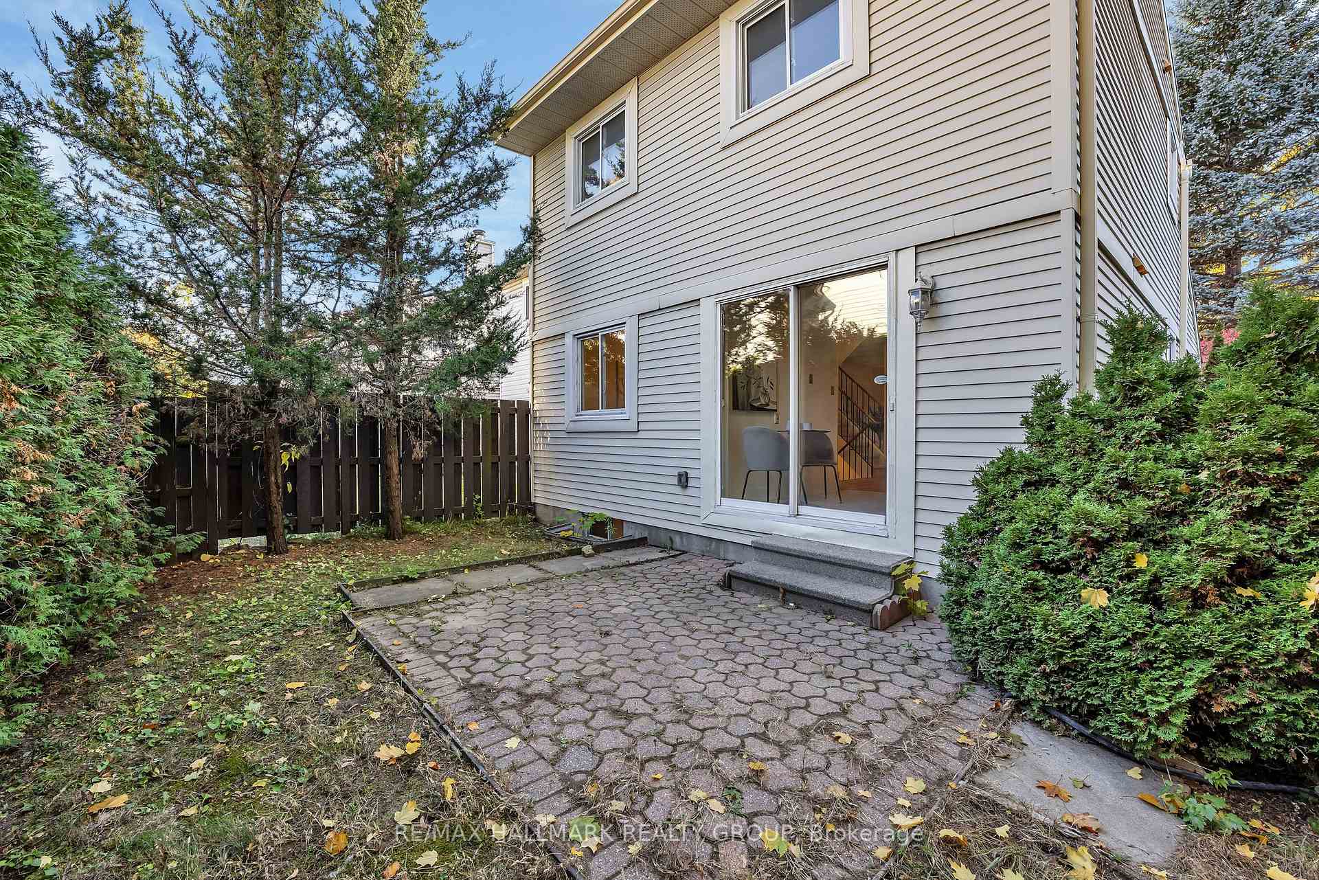 Photo 44 of 698 Malibu Terrace, Ottawa, Courtland Park — HOMEH
