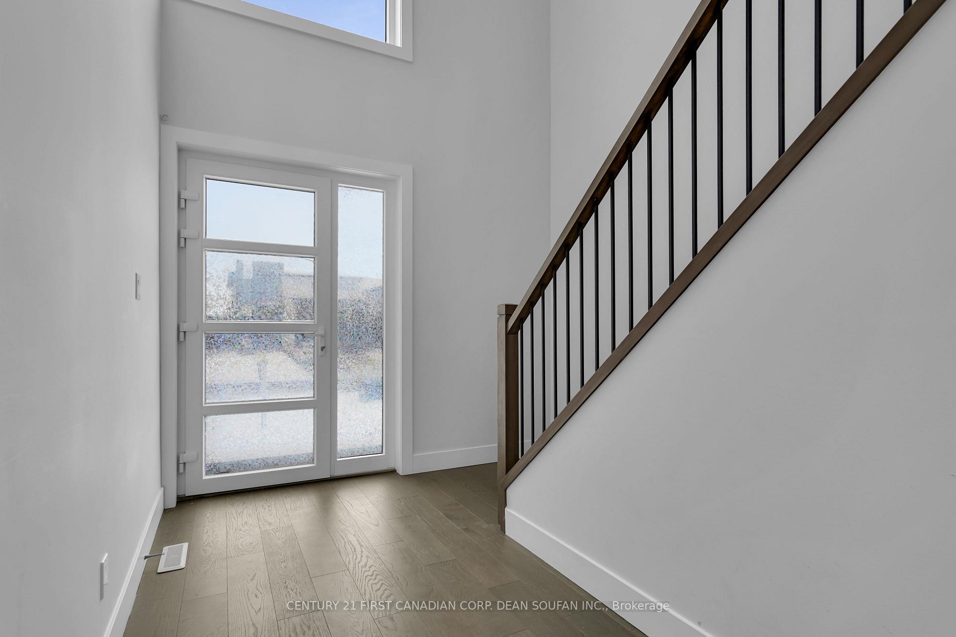 Photo 4 of 60 Poole Crescent, Middlesex Centre, Kilworth — HOMEH