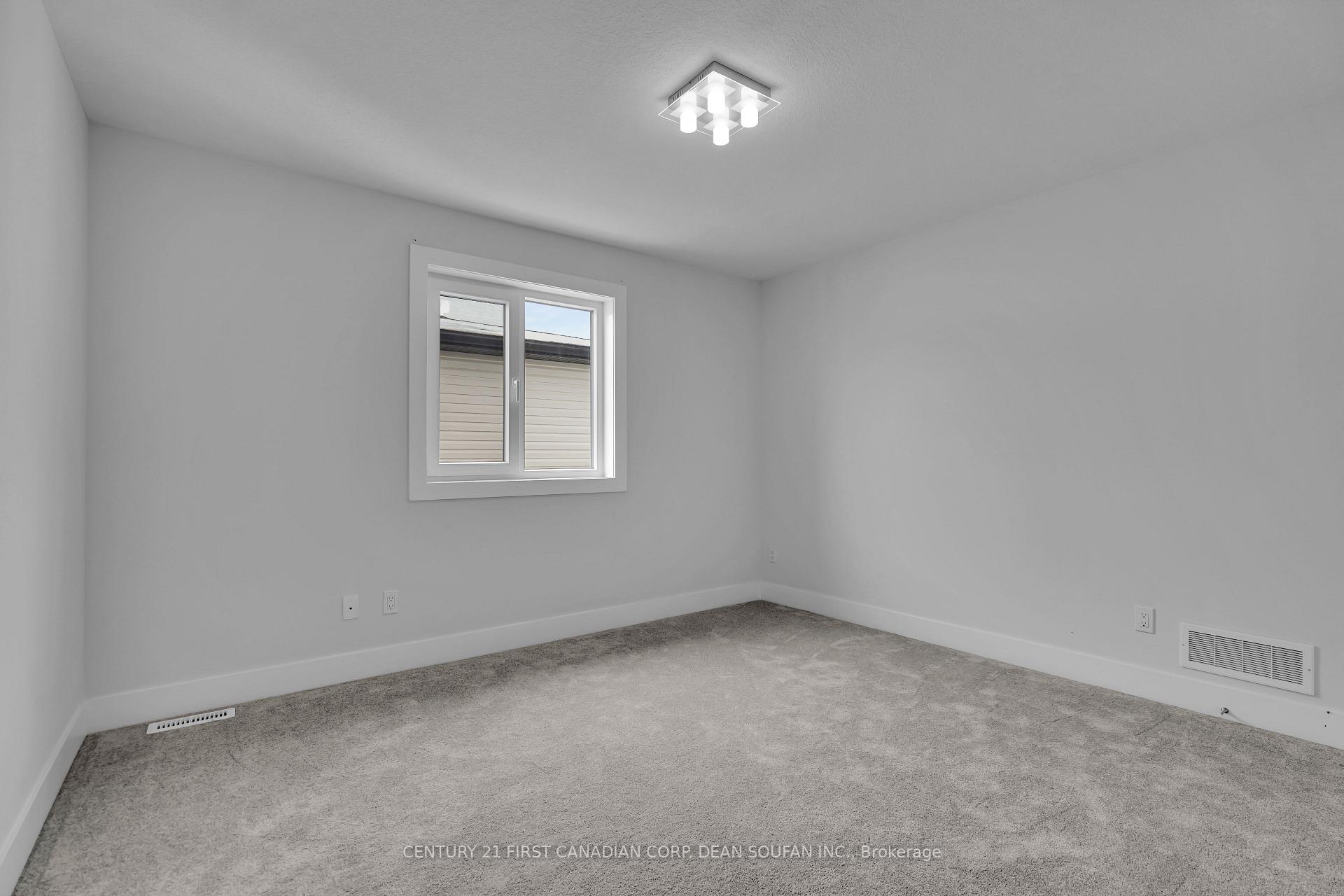 Photo 27 of 60 Poole Crescent, Middlesex Centre, Kilworth — HOMEH