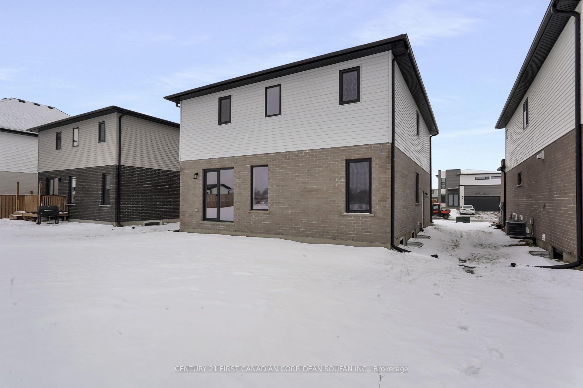 Photo 33 of 60 Poole Crescent, Middlesex Centre, Kilworth — HOMEH