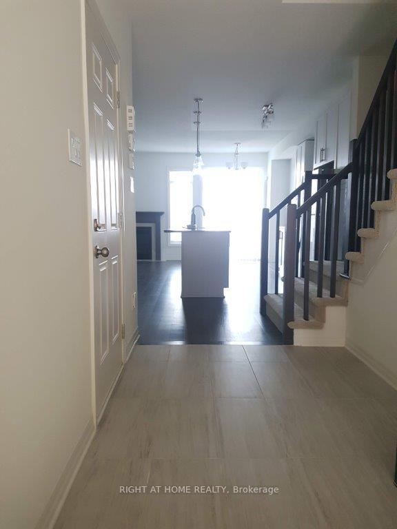 Photo 2 of 539 Rioja Street, Ottawa, Kanata - Emerald Meadows/Trailwest — HOMEH