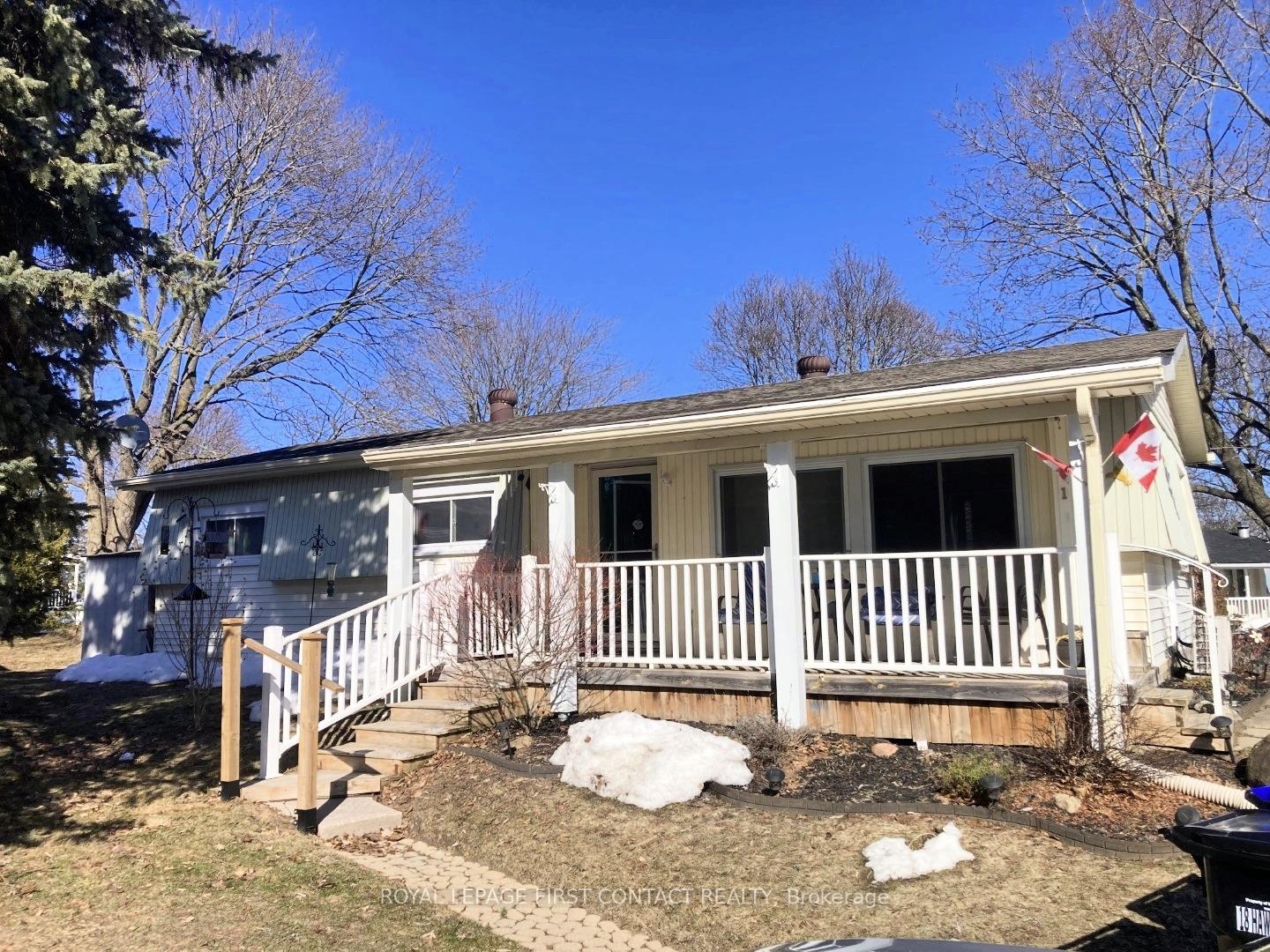 Front of 18 Hawthorne Drive