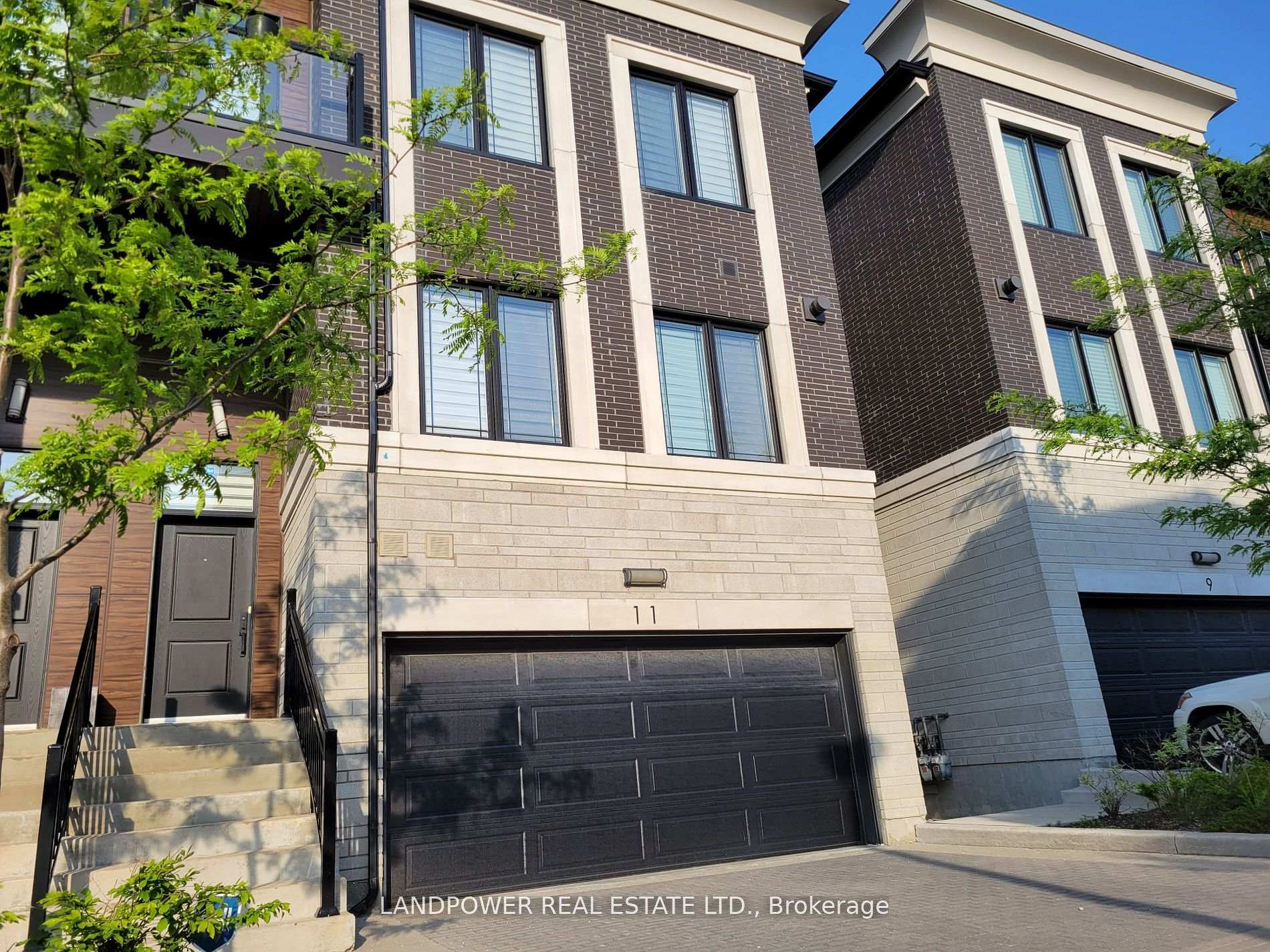 Photo 1 of 11 Caseley Way, Markham, Unionville — HOMEH
