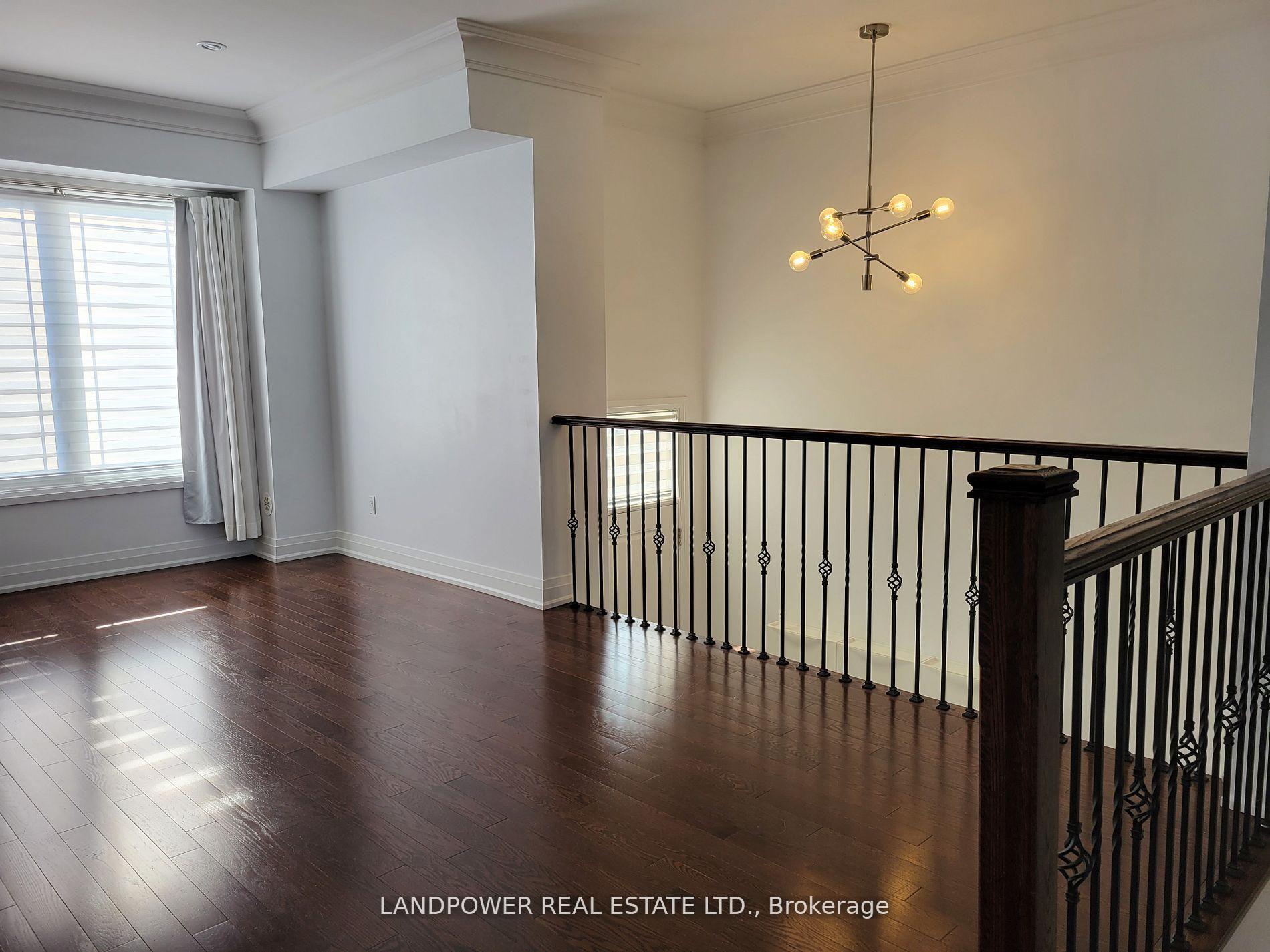 Photo 5 of 11 Caseley Way, Markham, Unionville — HOMEH