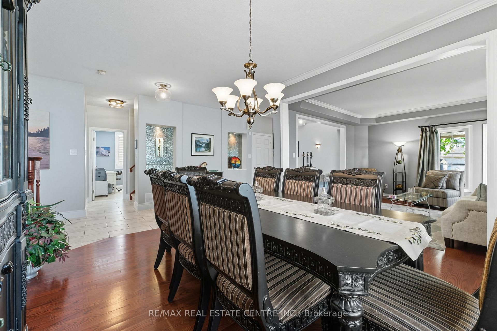 Photo 12 of 58 Winding Wood Crescent, Kitchener — HOMEH