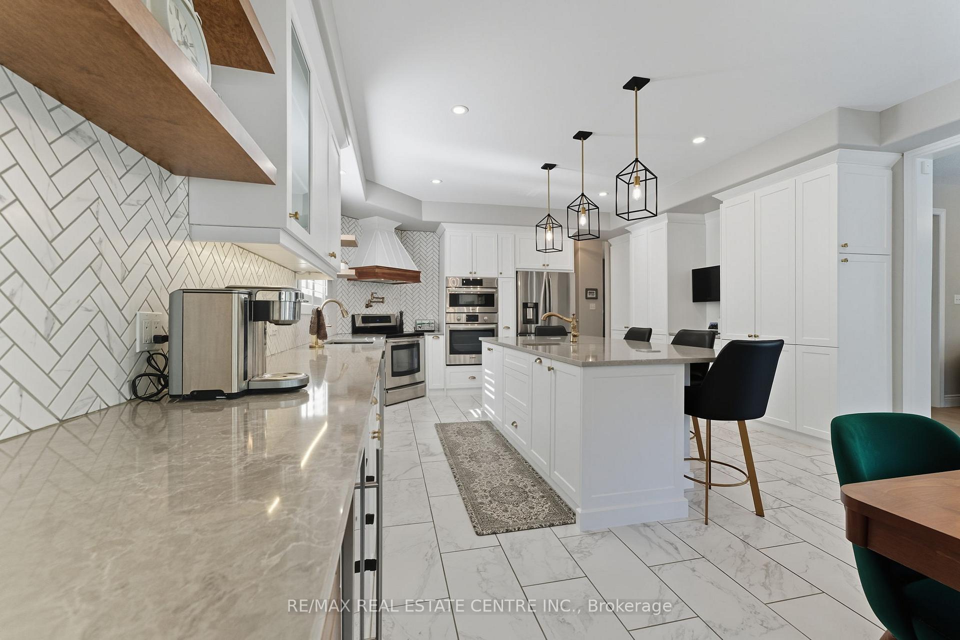 Photo 18 of 58 Winding Wood Crescent, Kitchener — HOMEH