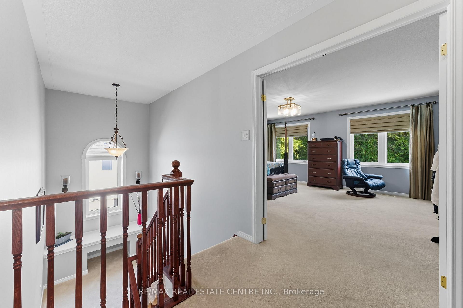 Photo 25 of 58 Winding Wood Crescent, Kitchener — HOMEH