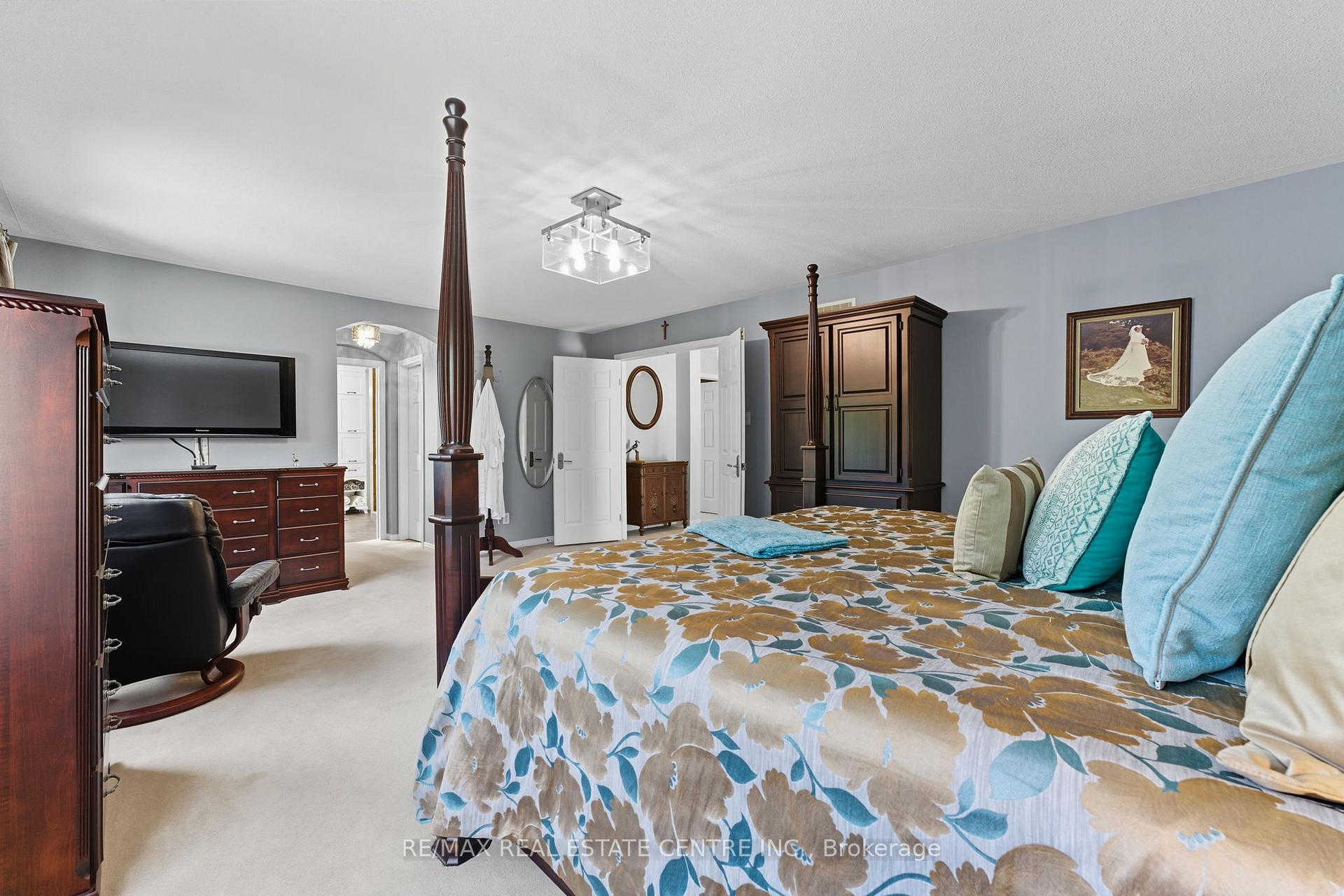 Photo 27 of 58 Winding Wood Crescent, Kitchener — HOMEH