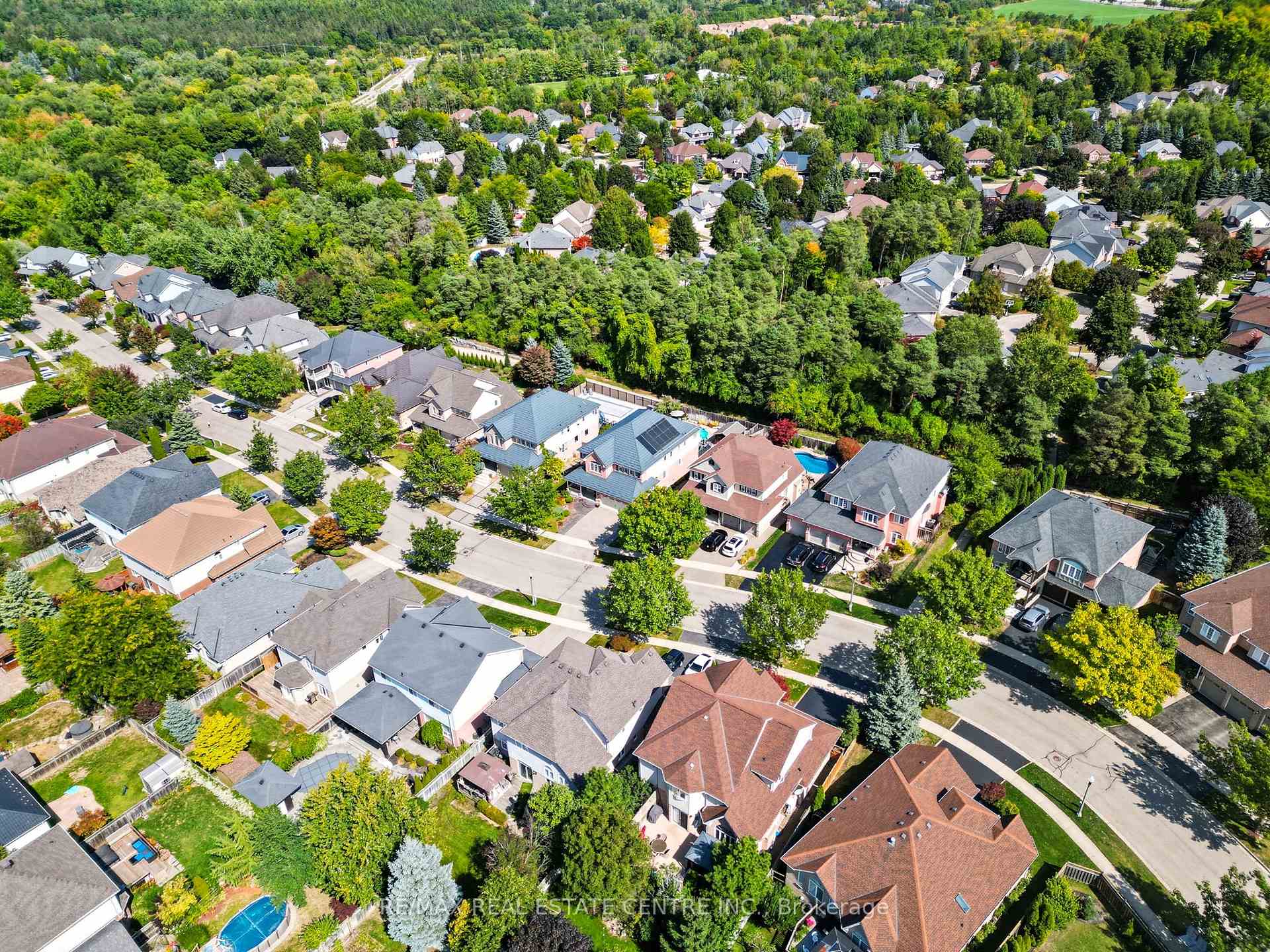 Photo 50 of 58 Winding Wood Crescent, Kitchener — HOMEH