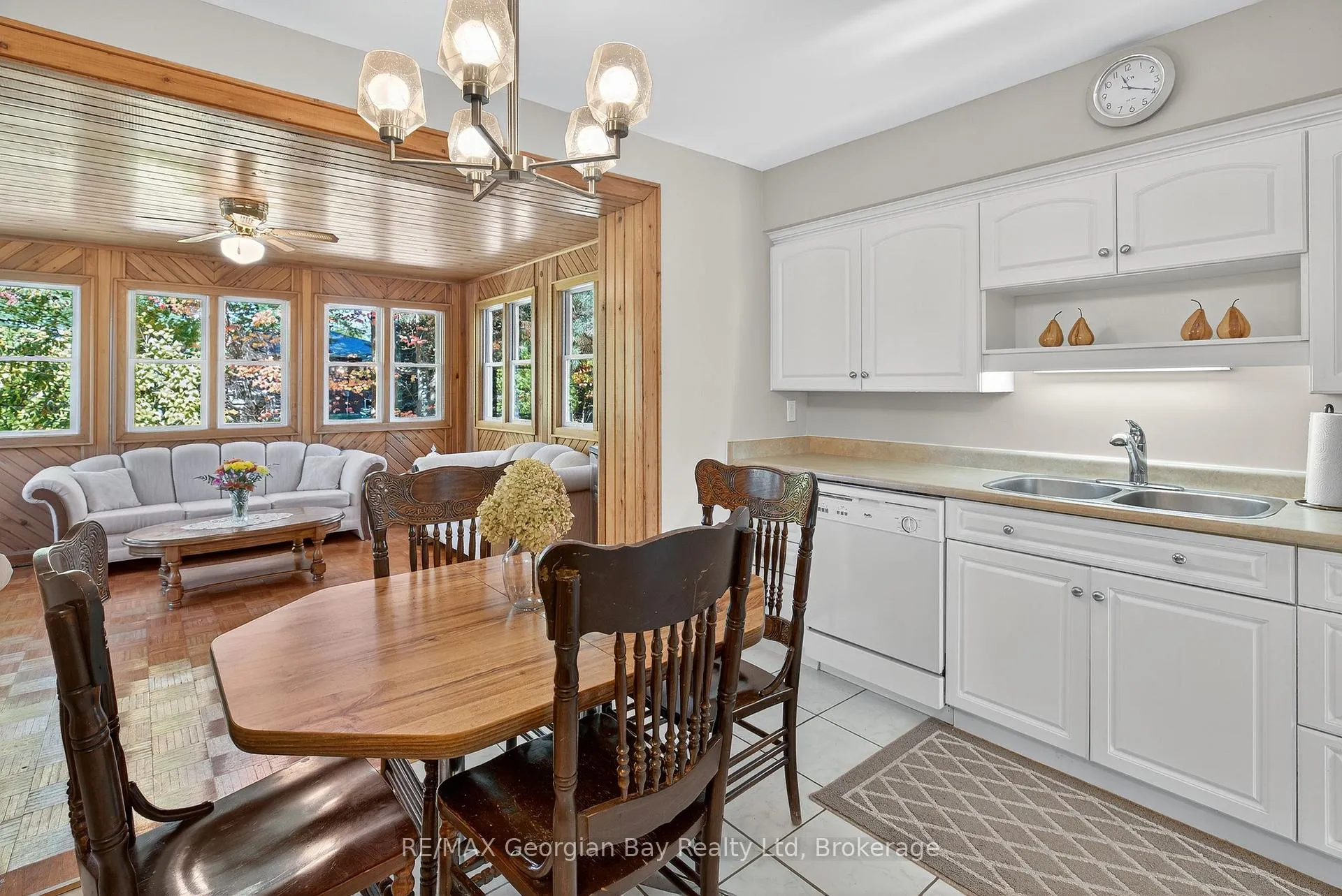 Photo 15 of 1014 Hugel Avenue, Midland — HOMEH