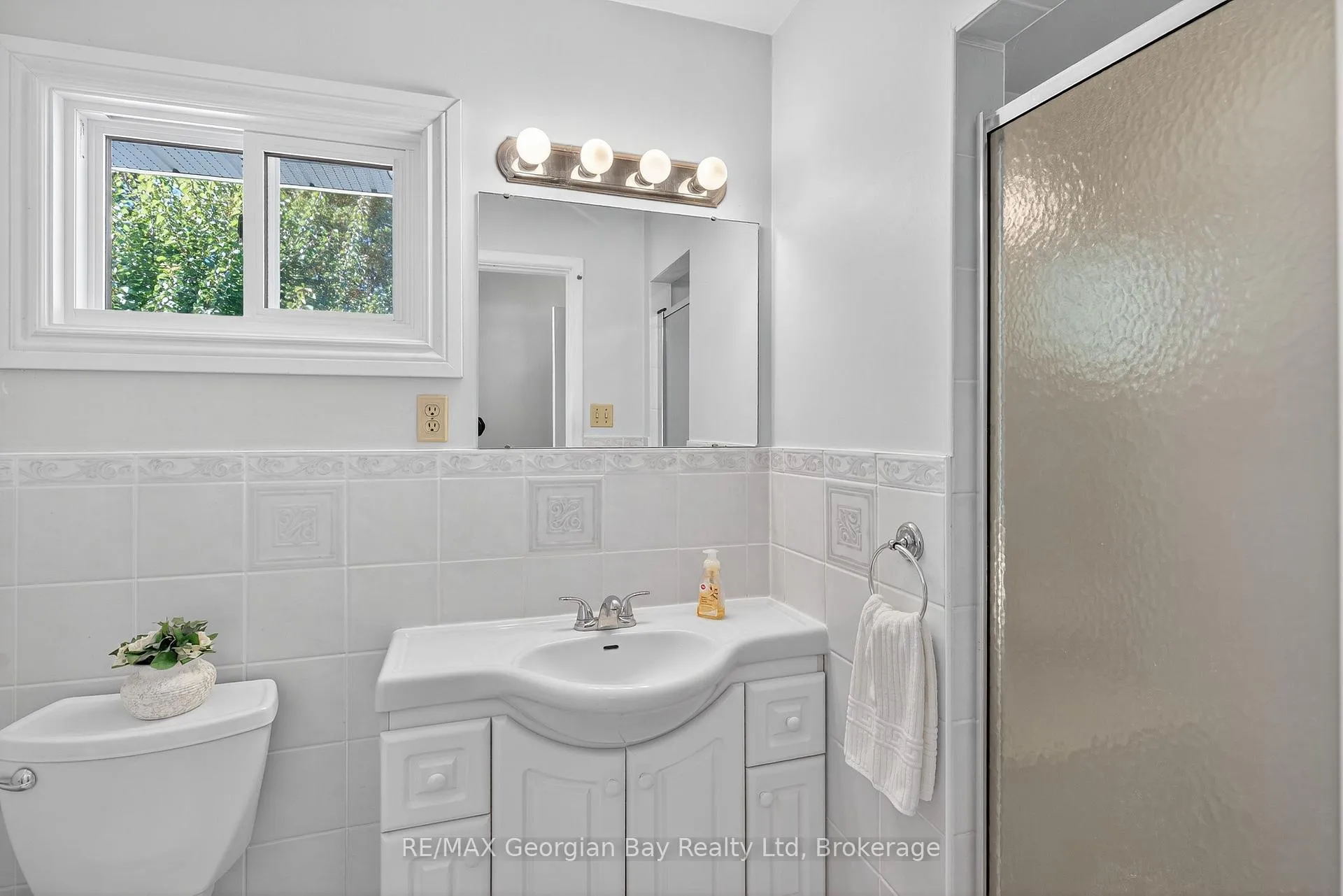 Photo 24 of 1014 Hugel Avenue, Midland — HOMEH