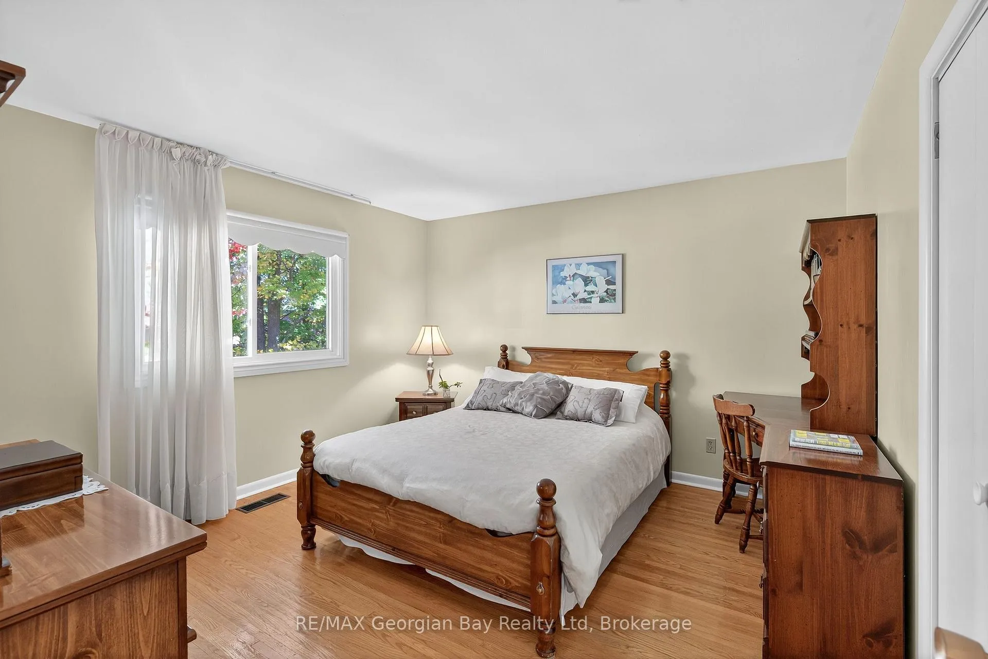 Photo 26 of 1014 Hugel Avenue, Midland — HOMEH