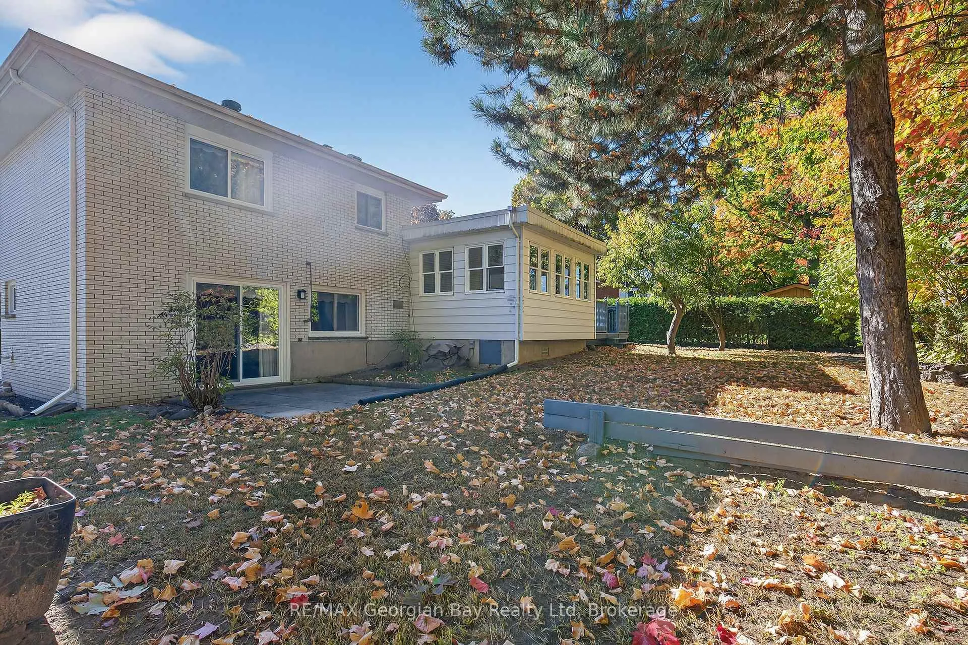 Photo 36 of 1014 Hugel Avenue, Midland — HOMEH