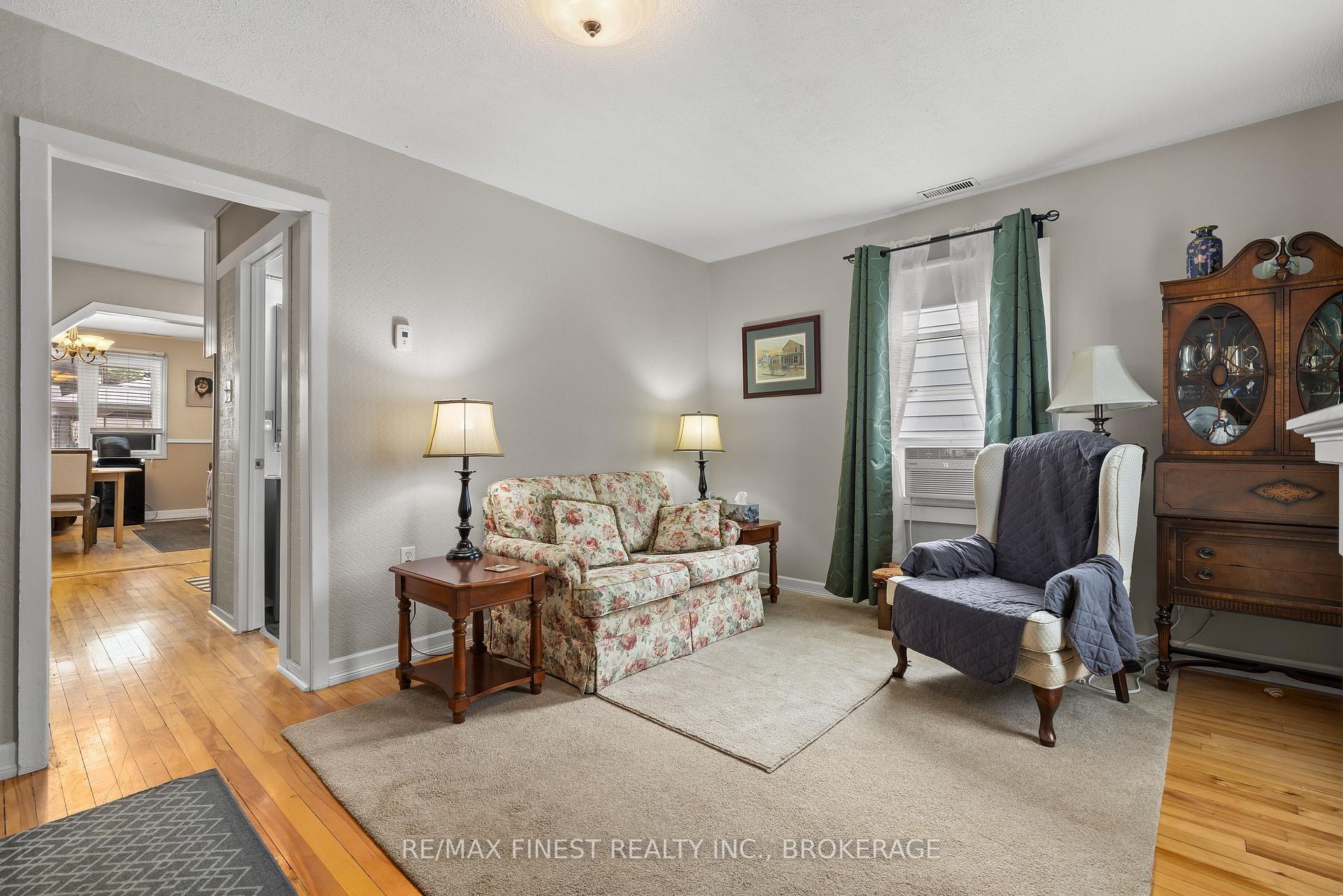 Photo 6 of 457 Nelson Street, Kingston, East of Sir John A. Blvd — HOMEH