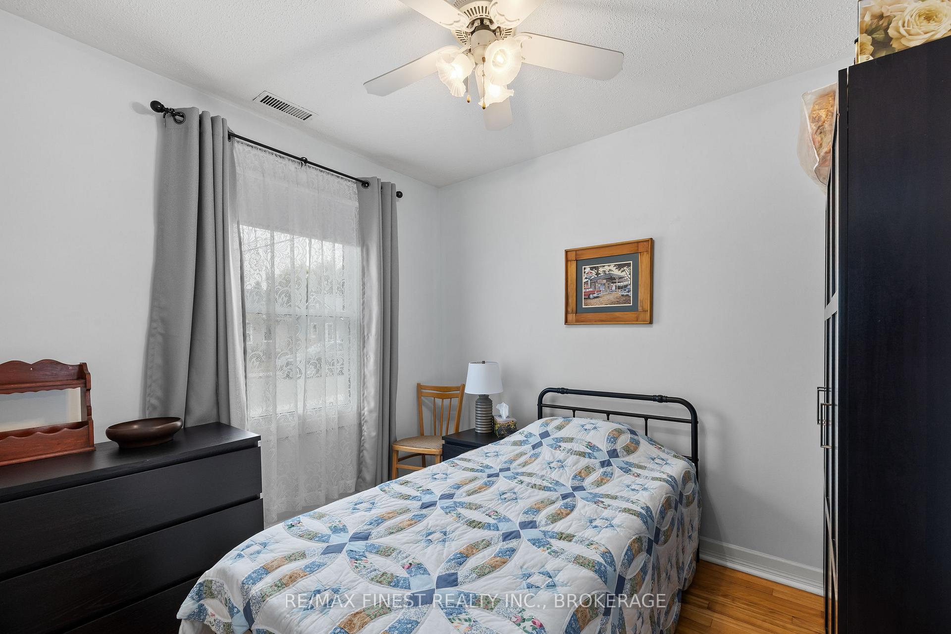 Photo 9 of 457 Nelson Street, Kingston, East of Sir John A. Blvd — HOMEH