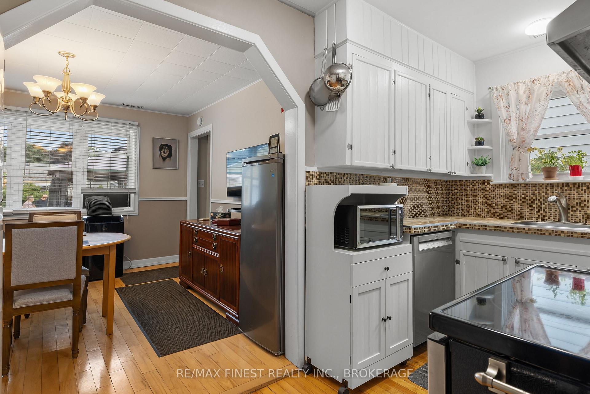 Photo 15 of 457 Nelson Street, Kingston, East of Sir John A. Blvd — HOMEH