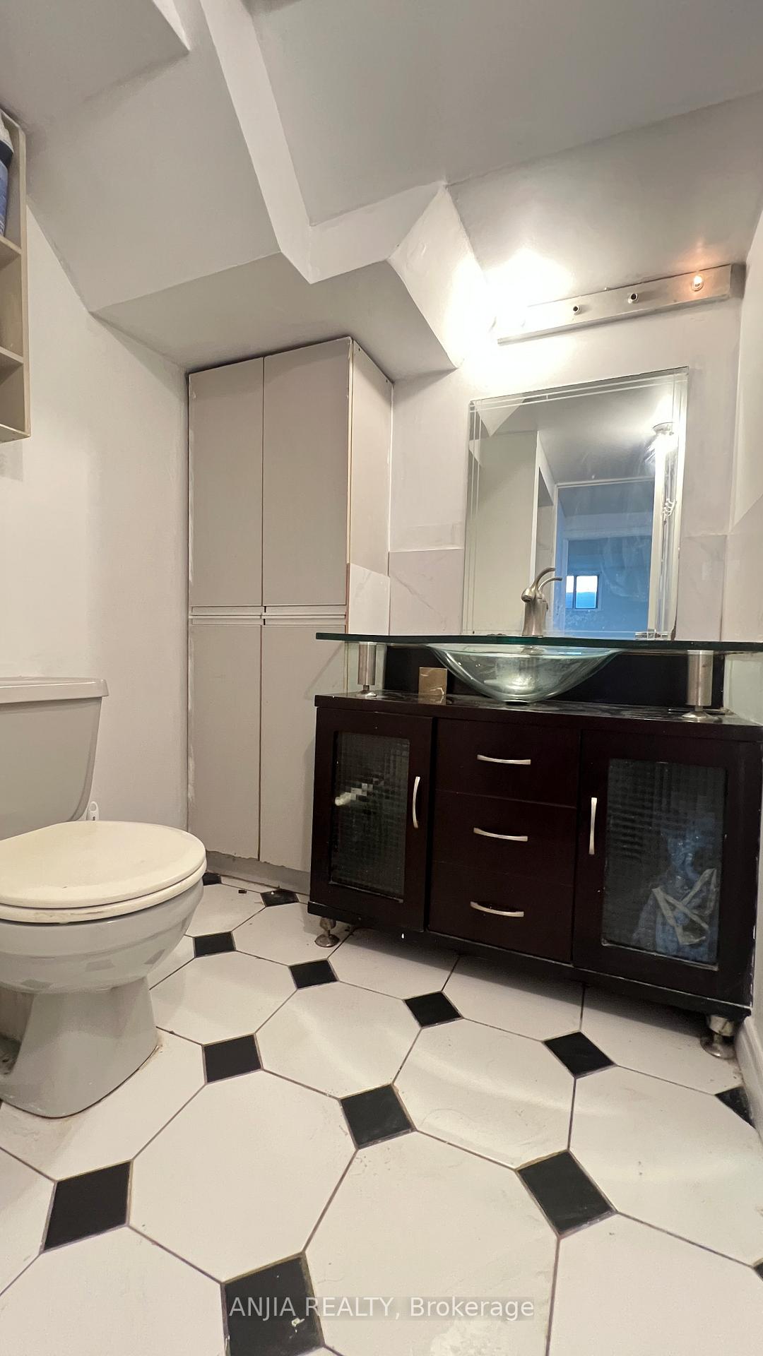Photo 8 of Unit Basement, 6 Hillcroft Drive, Markham, Milliken Mills East — HOMEH