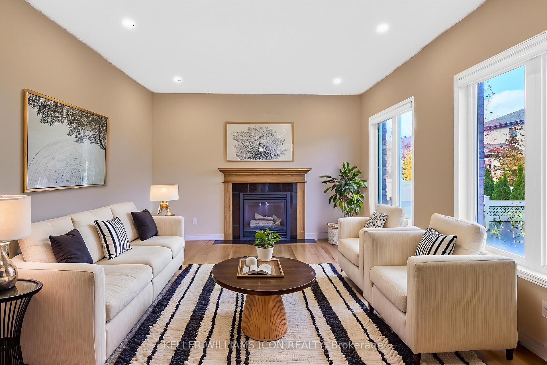 Photo 12 of 249 Madhu Crescent, Ottawa, Mooneys Bay — HOMEH