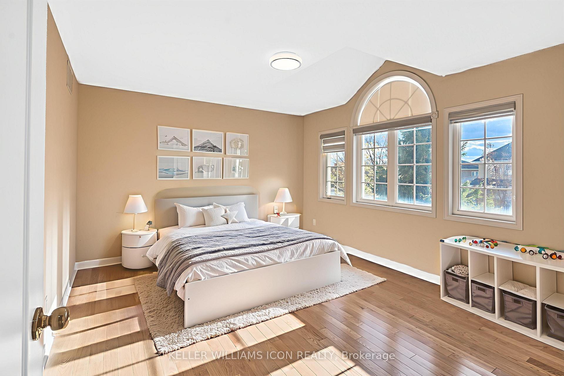 Photo 25 of 249 Madhu Crescent, Ottawa, Mooneys Bay — HOMEH